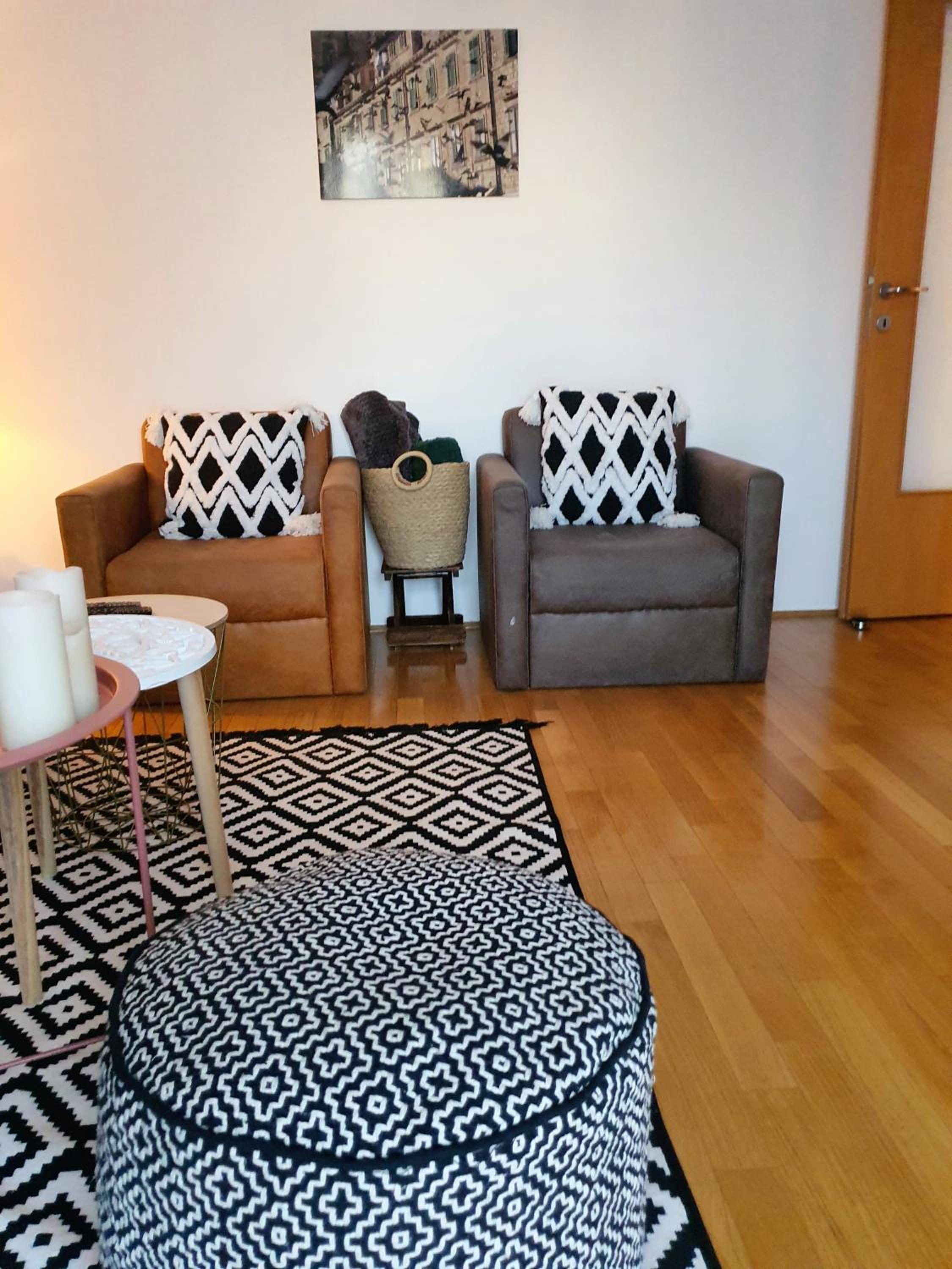 Batala1-City marina apartment with secured private parking