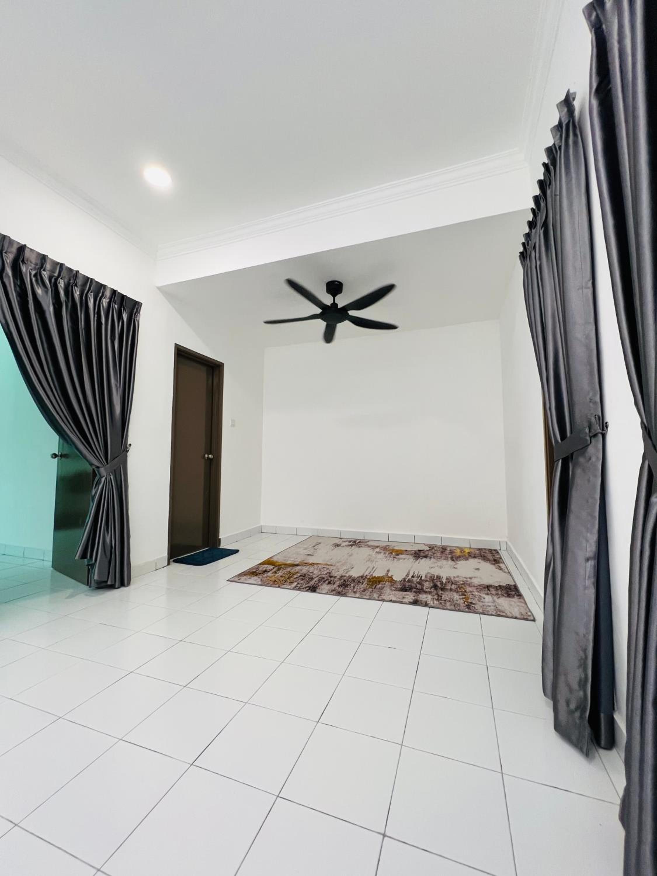 Iseymia Homestay