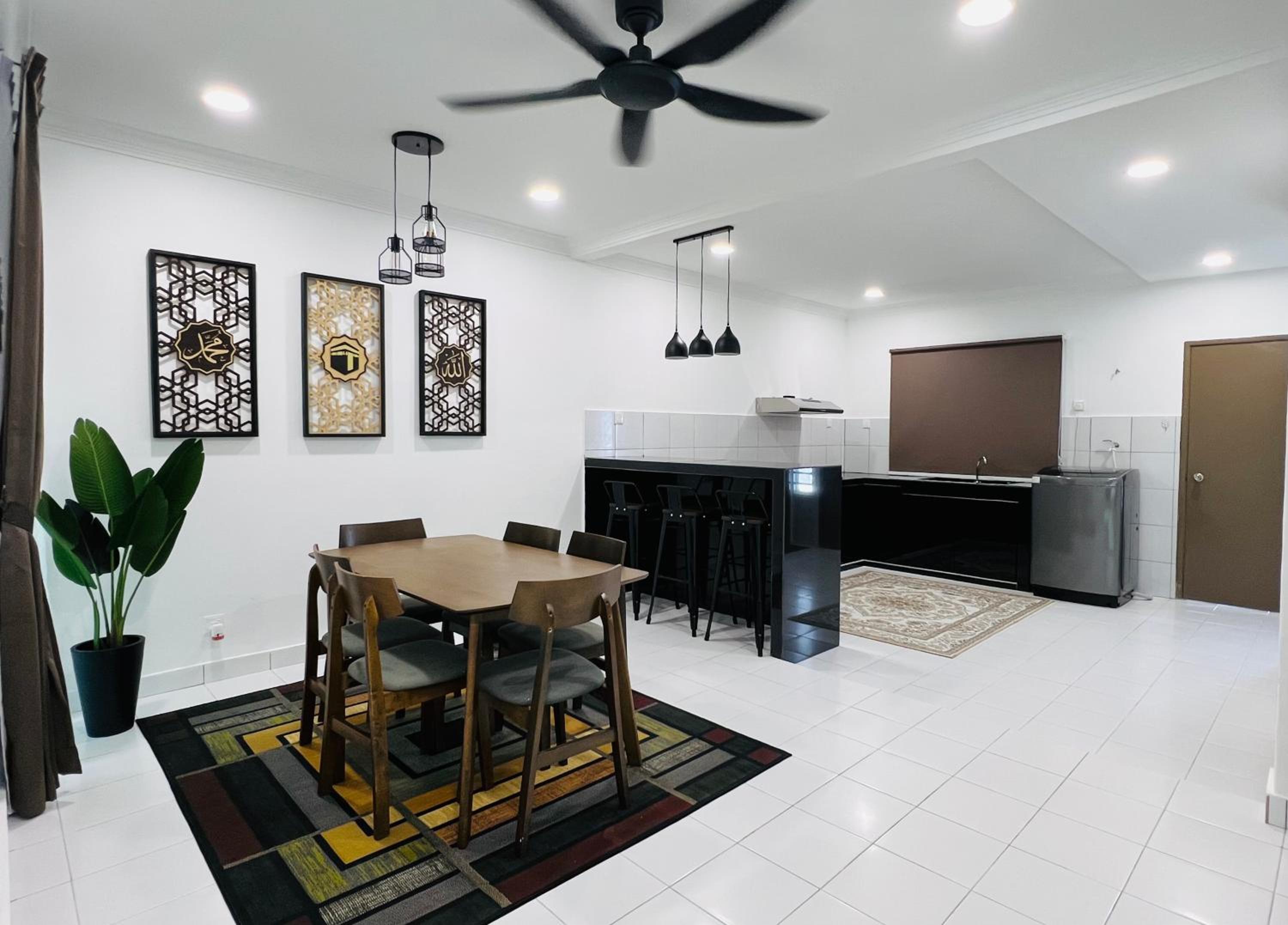 Iseymia Homestay