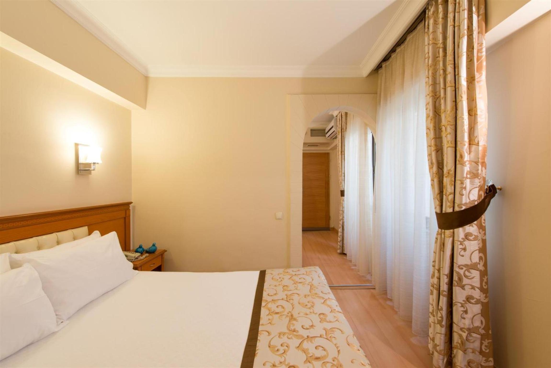Prestige Hotel Old City - Image 44