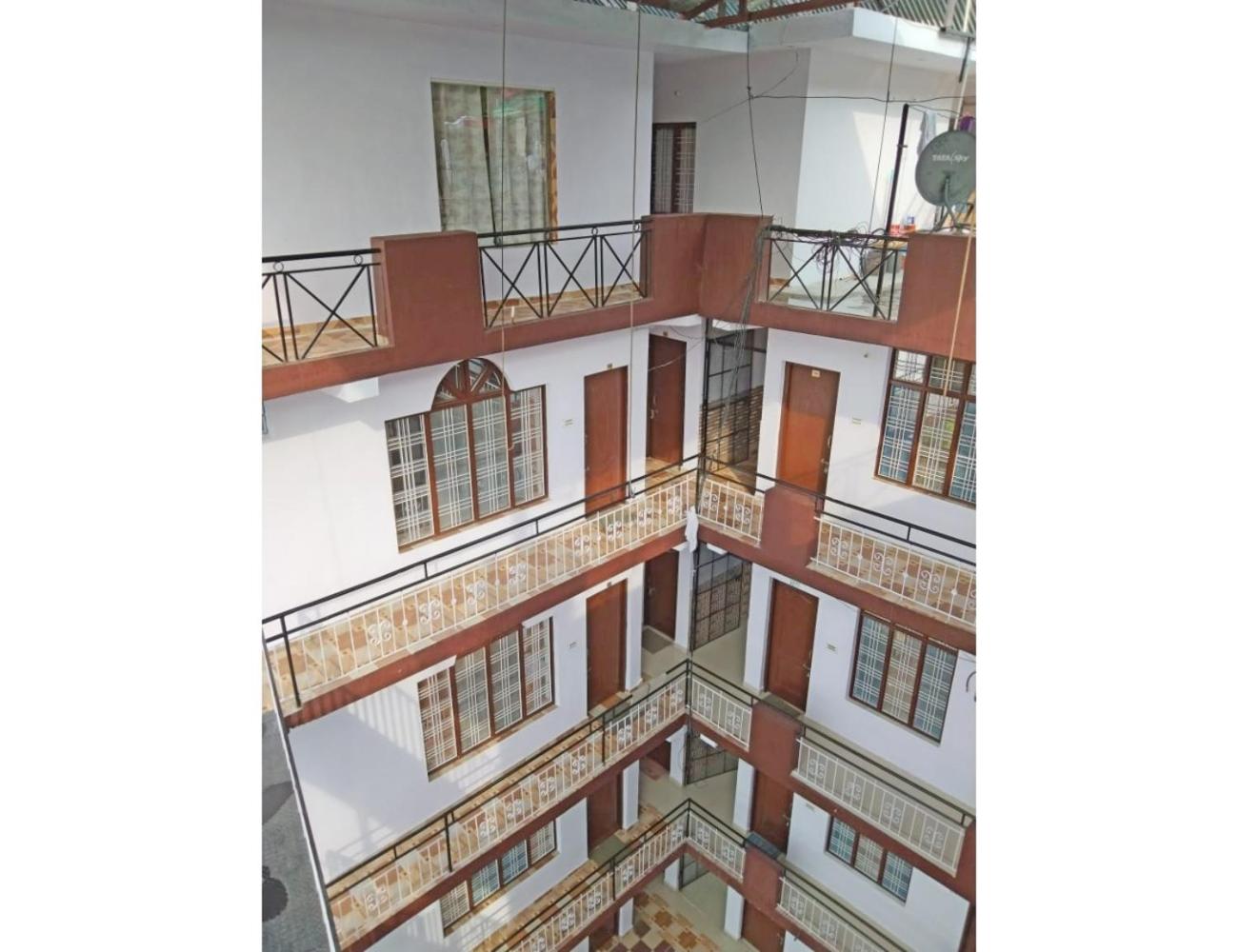 Hotel Amandeep Galaxy, Barkot view 4