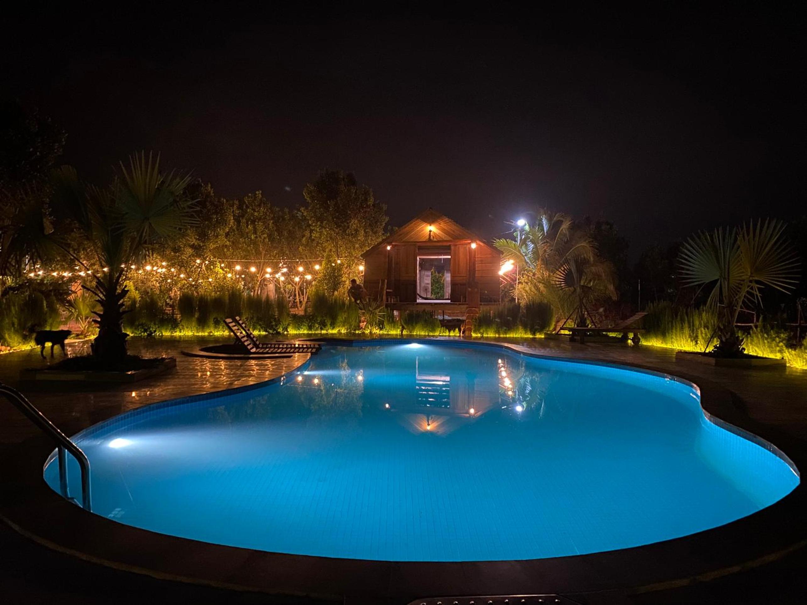 LA'S FARMSTAY