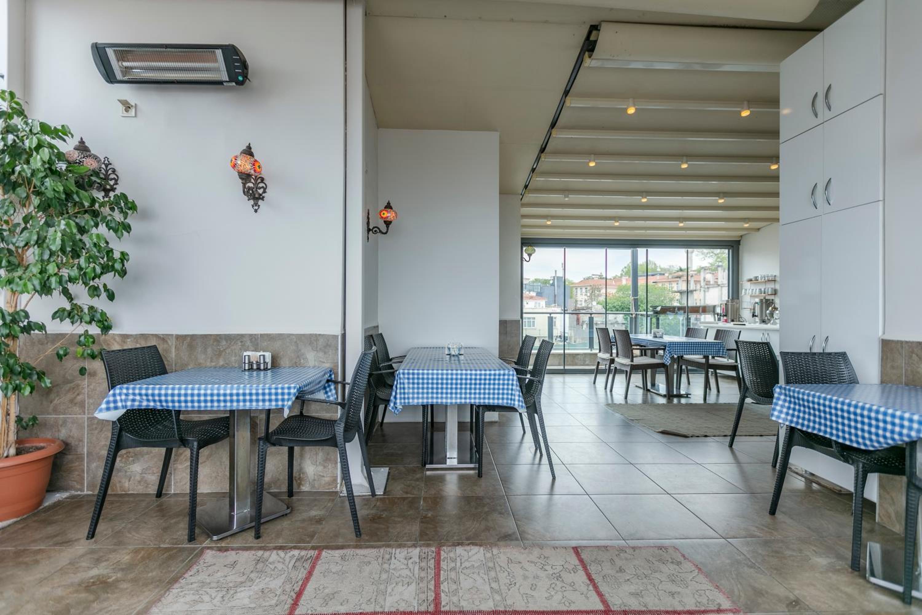 Stanpoli Hostel - Image 90