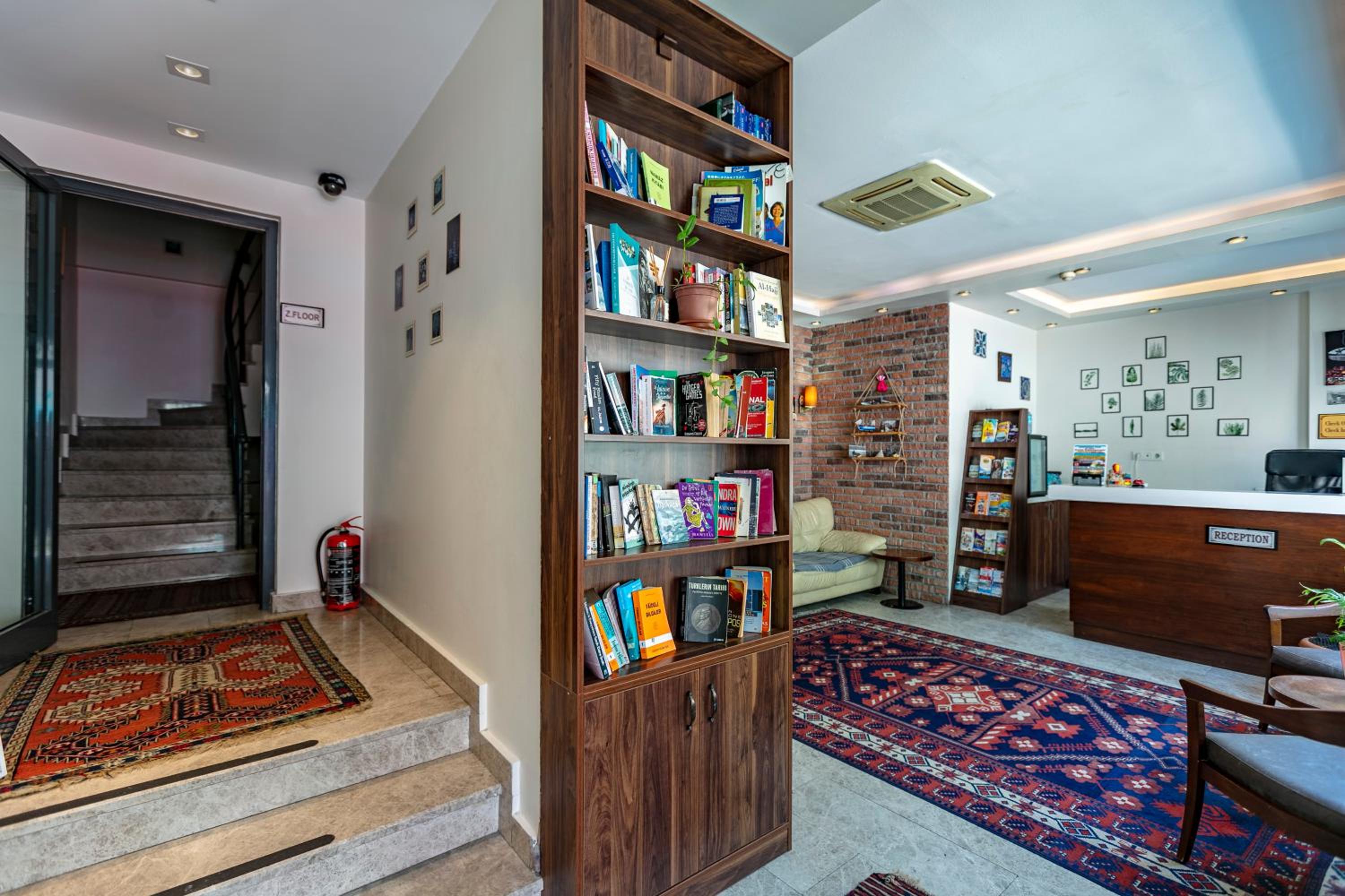 Stanpoli Hostel - Image 89