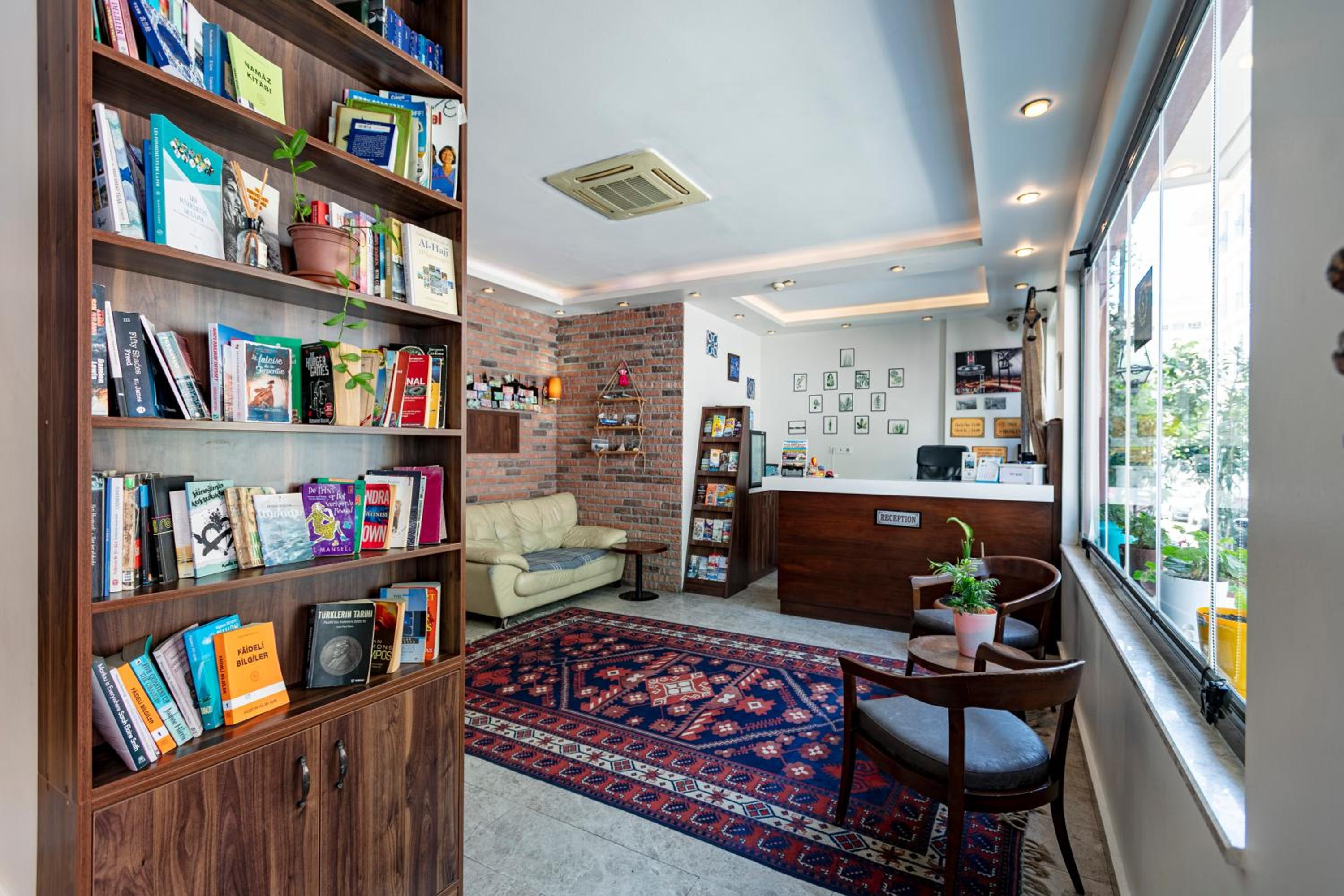 Stanpoli Hostel - Image 22