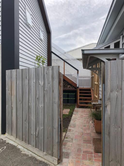Limeburners Loft Geelong - Walk to CBD Waterfront Hospitals