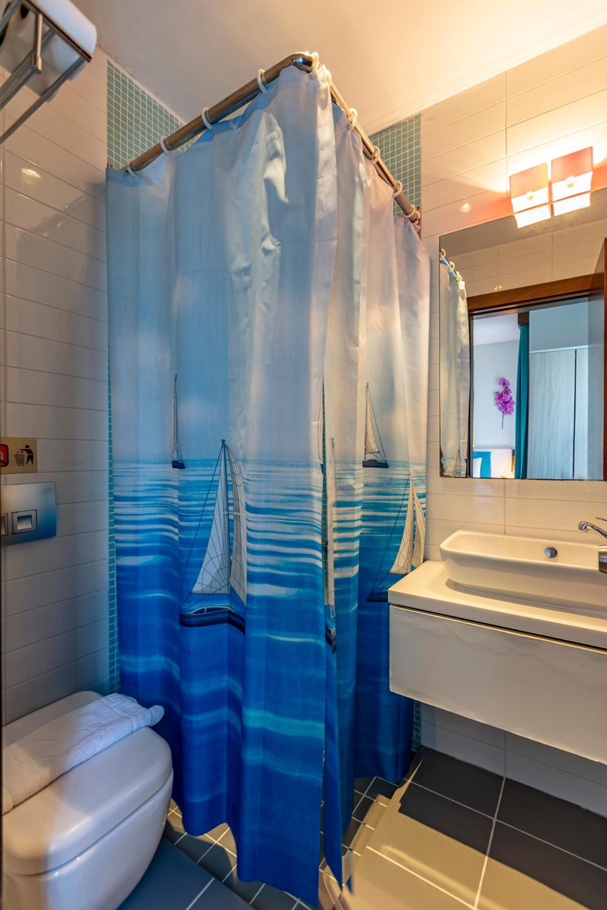 Stanpoli Hostel - Image 14