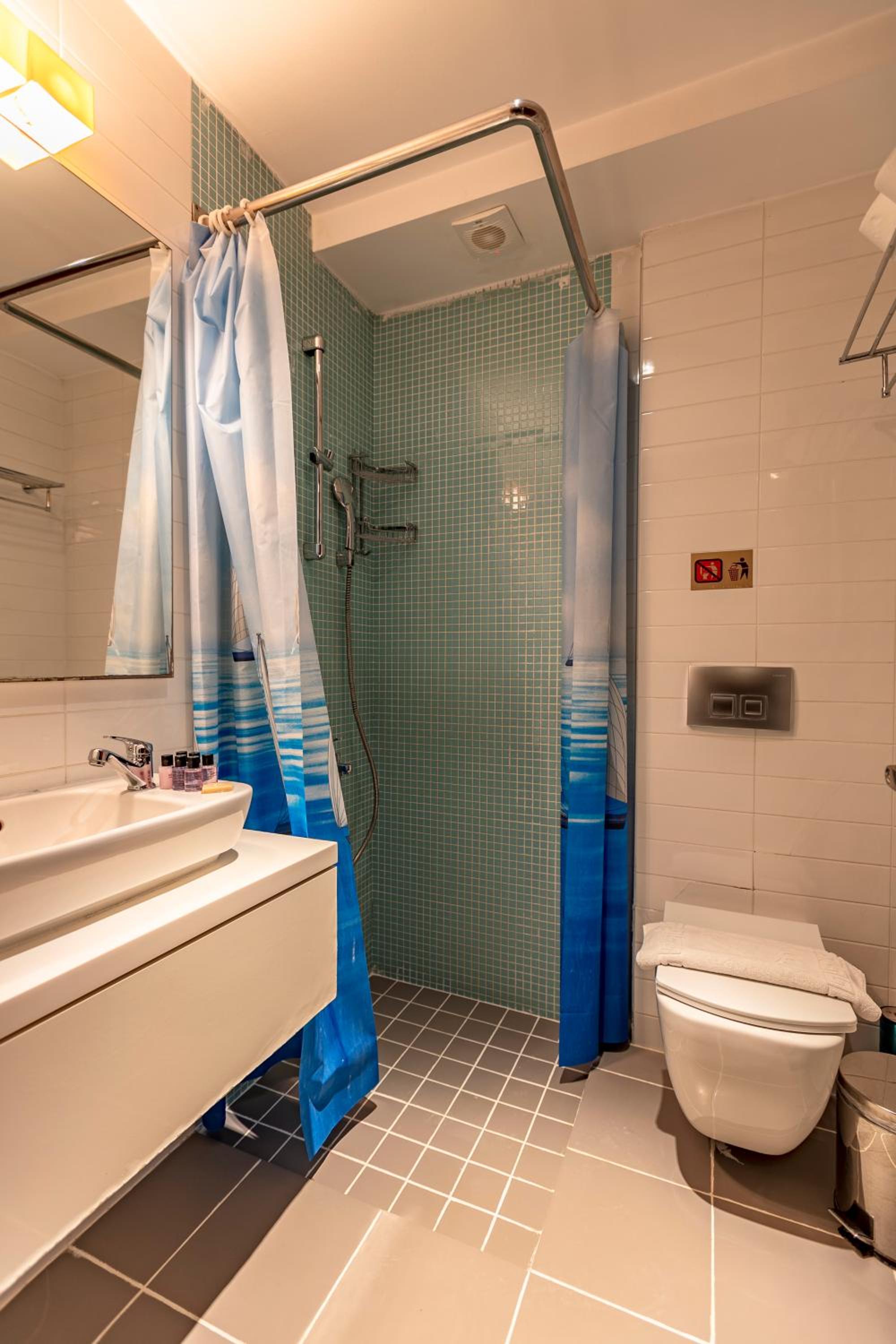 Stanpoli Hostel - Image 17