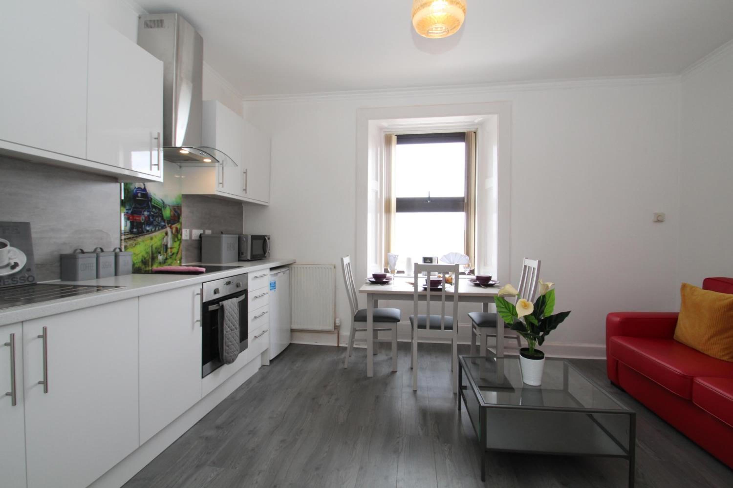 Station Signature Apartment near Lanark