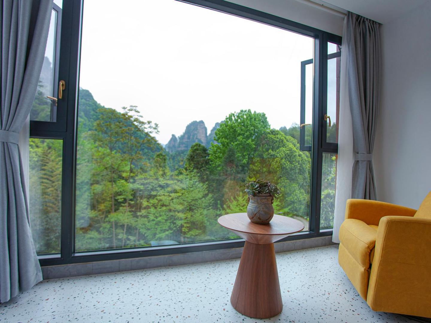 Zhangjiajie Mount View Cottage
