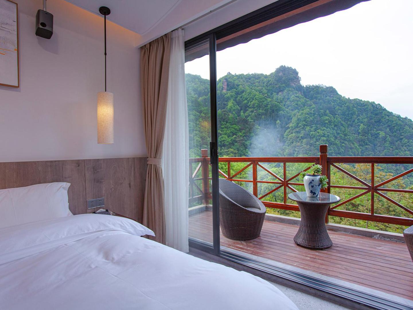 Zhangjiajie Mount View Cottage