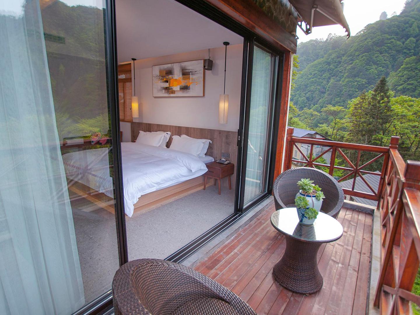 Zhangjiajie Mount View Cottage