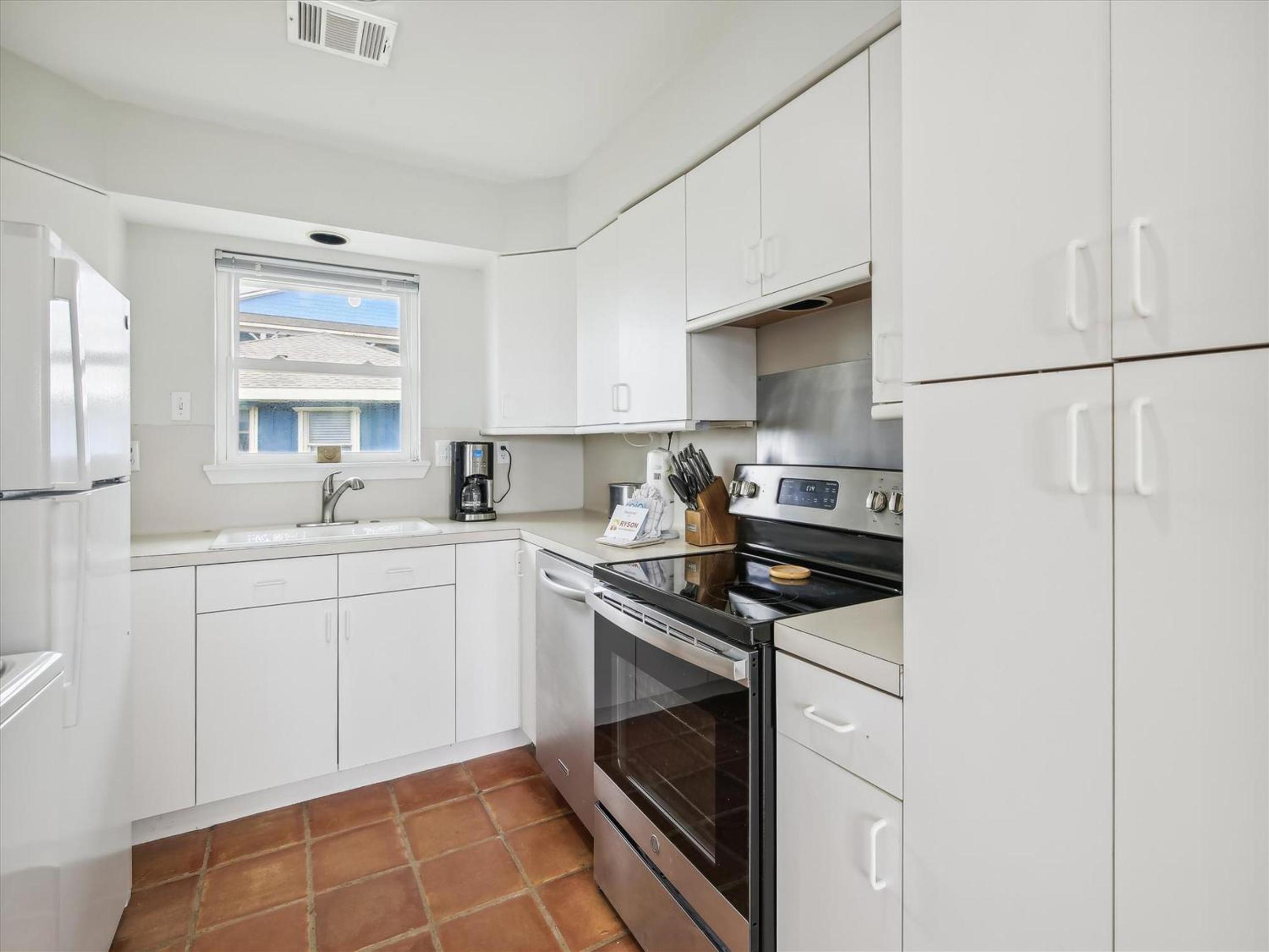 Beachside Pearl view 4
