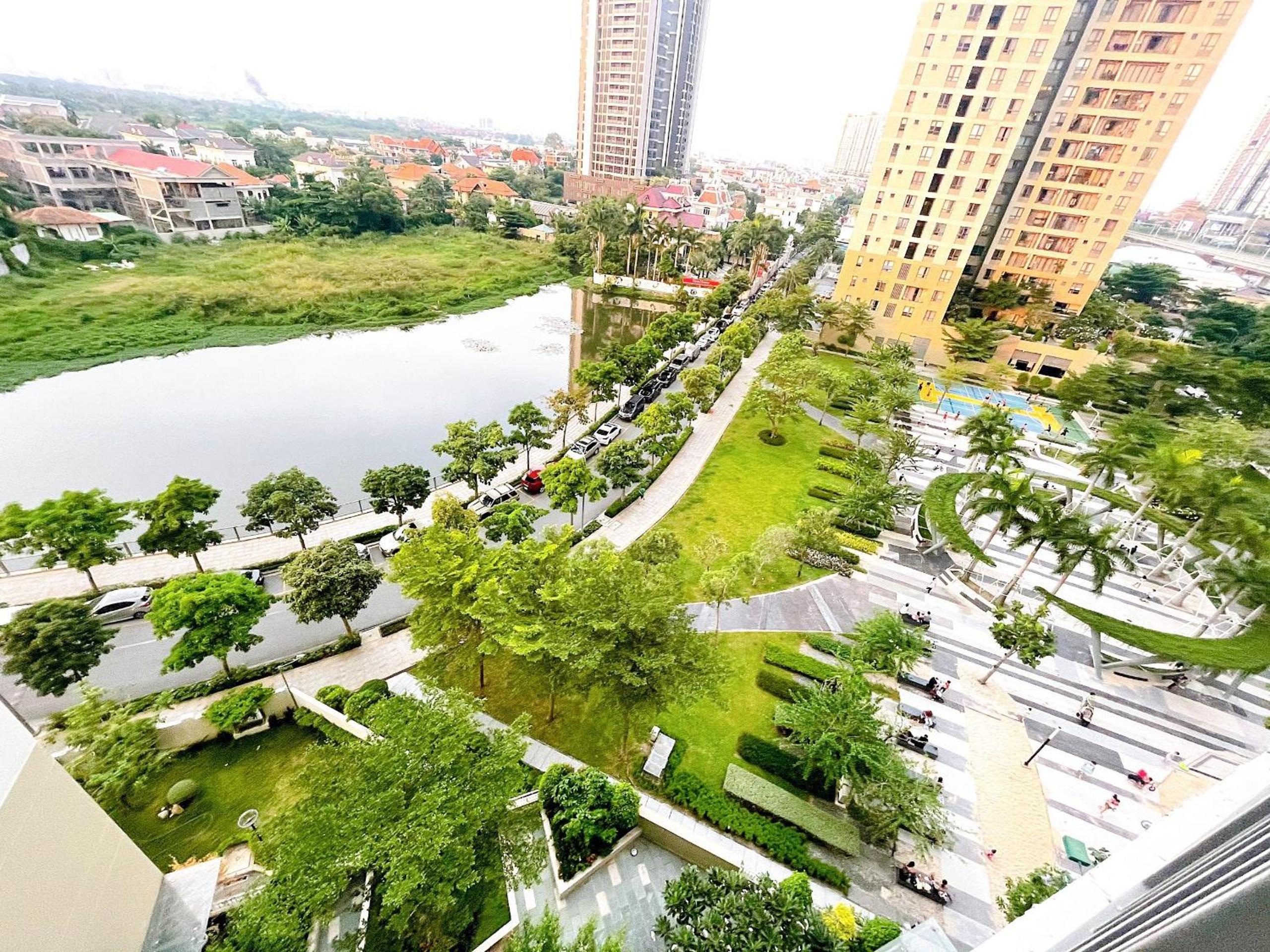 ambiHOME 2BR 2WC in Masteri Thao Dien District 2