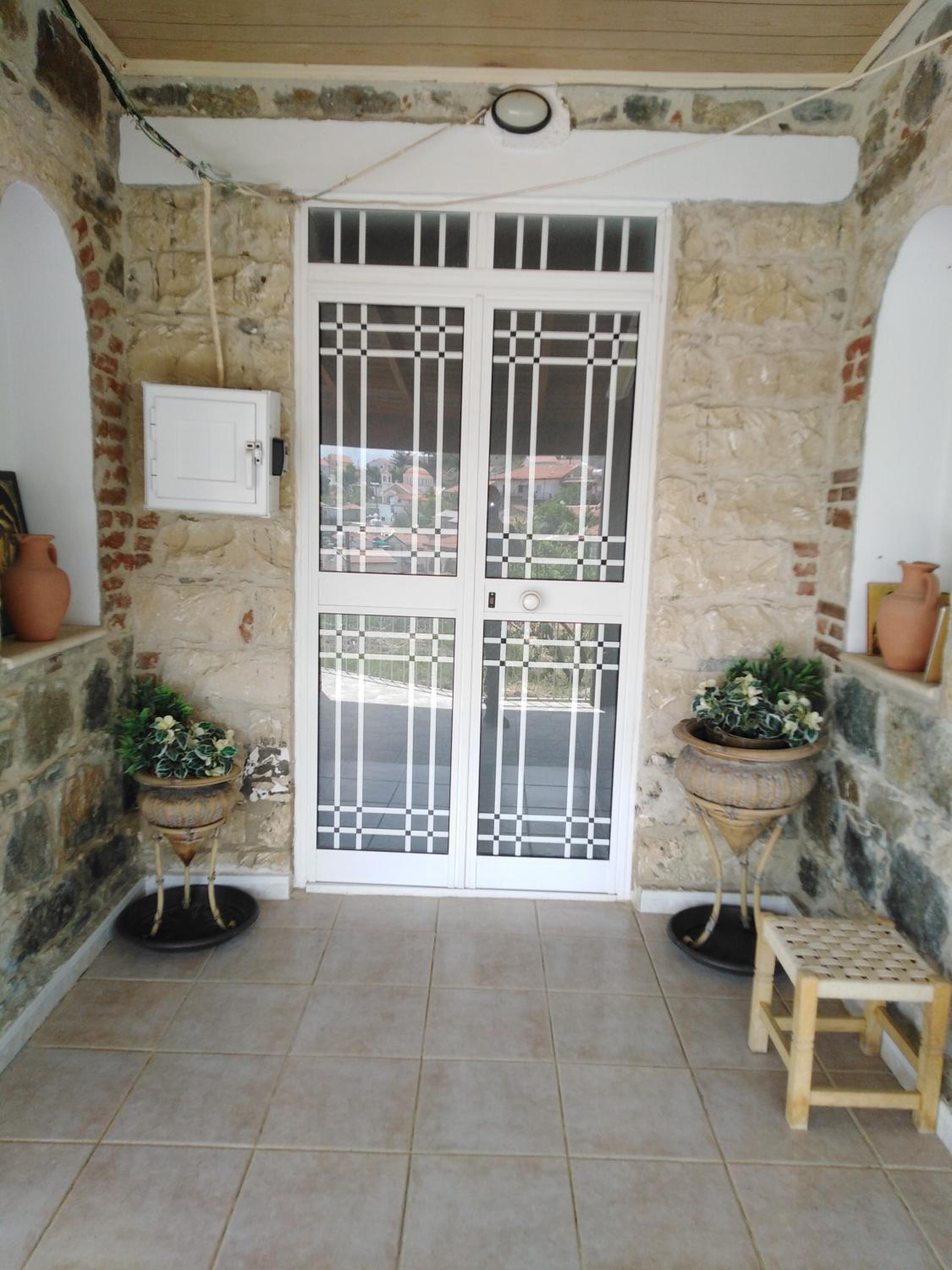 Traditional house in pelendri