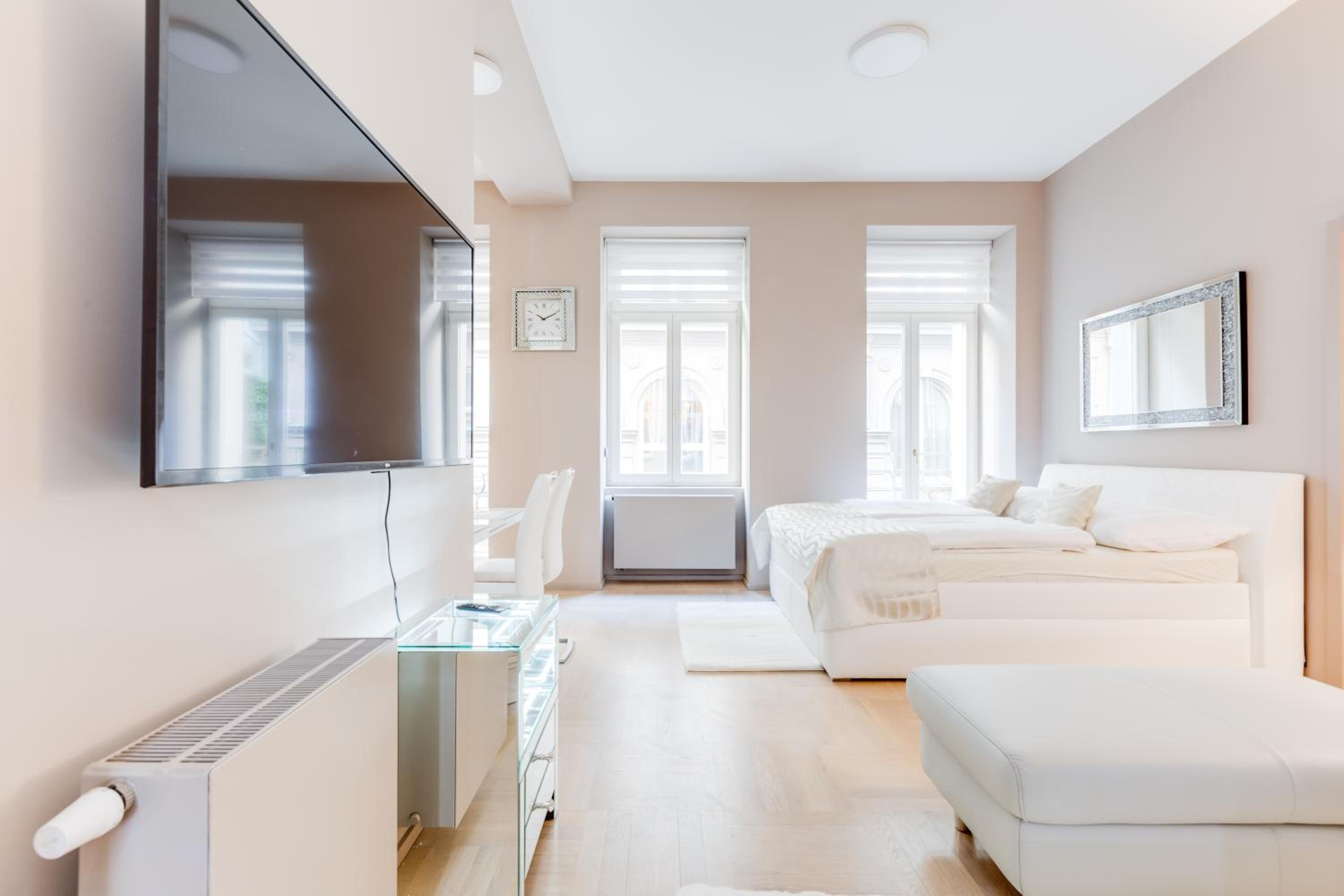 Royal Residence Apartments in the Heart of Prague
