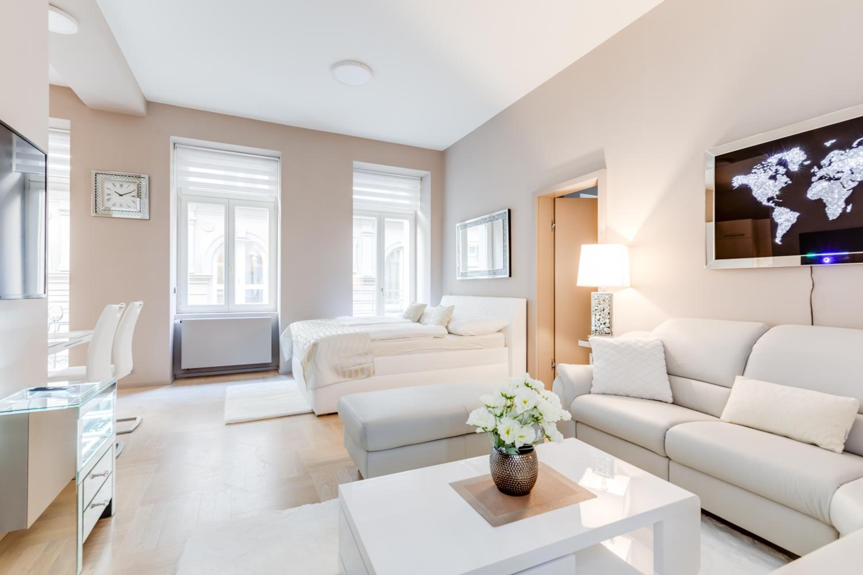Royal Residence Apartments in the Heart of Prague