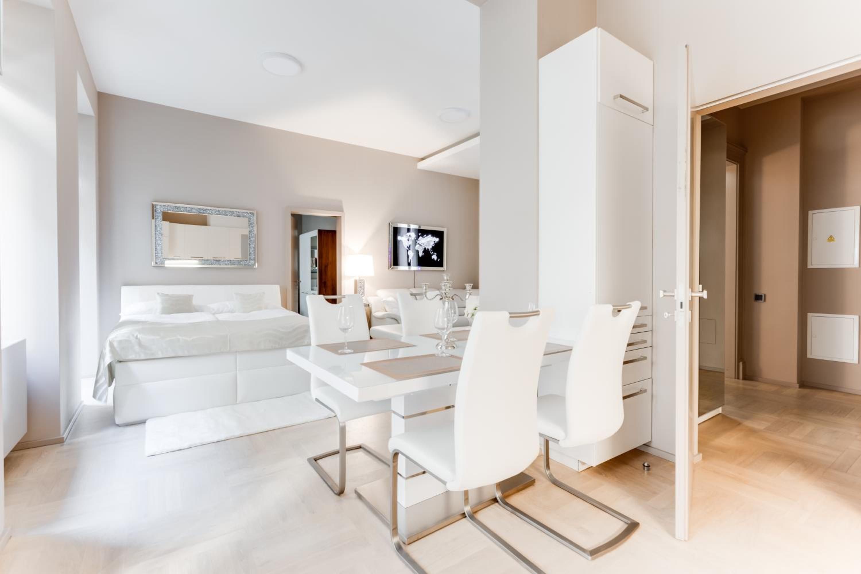 Royal Residence Apartments in the Heart of Prague
