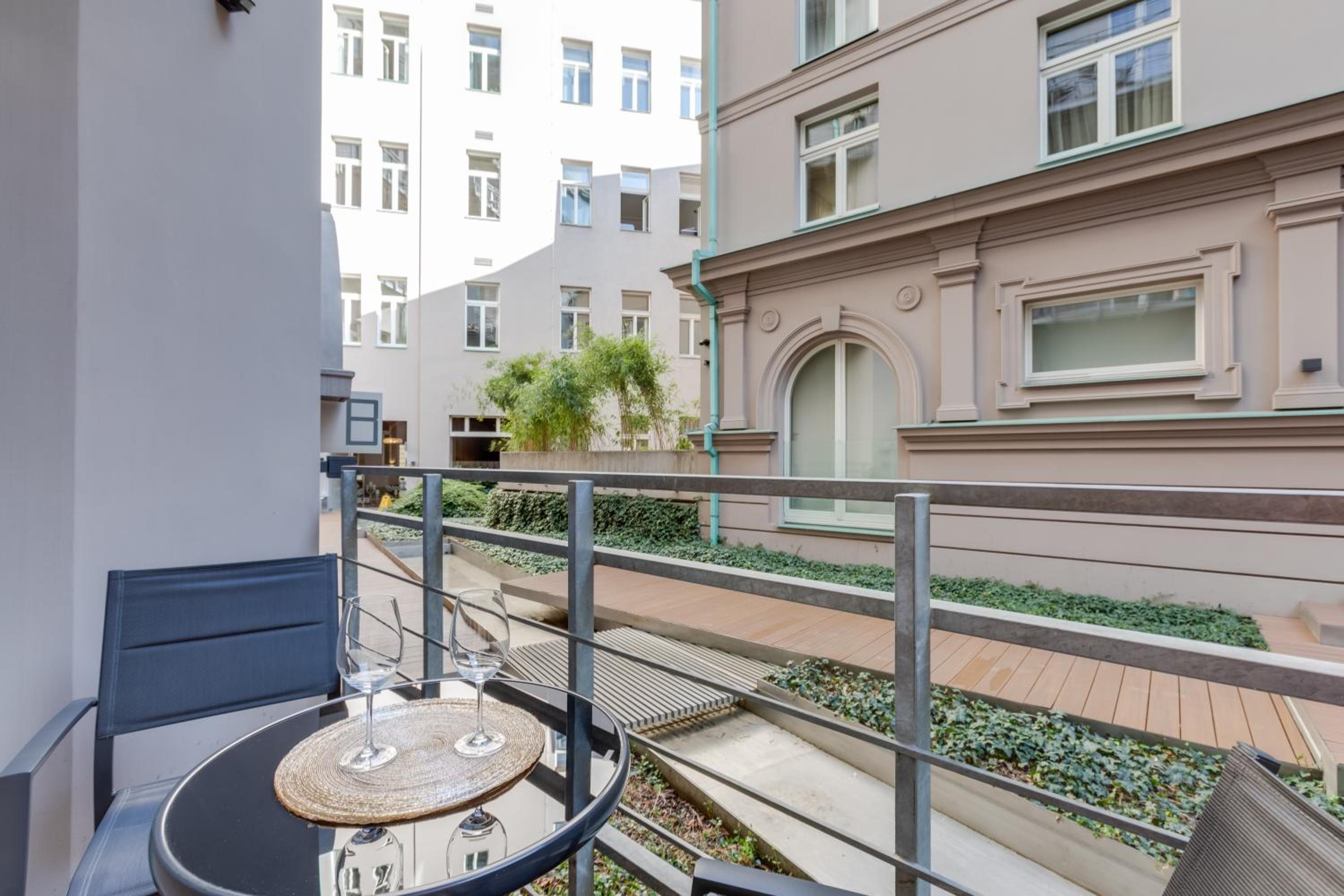 Royal Residence Apartments in the Heart of Prague