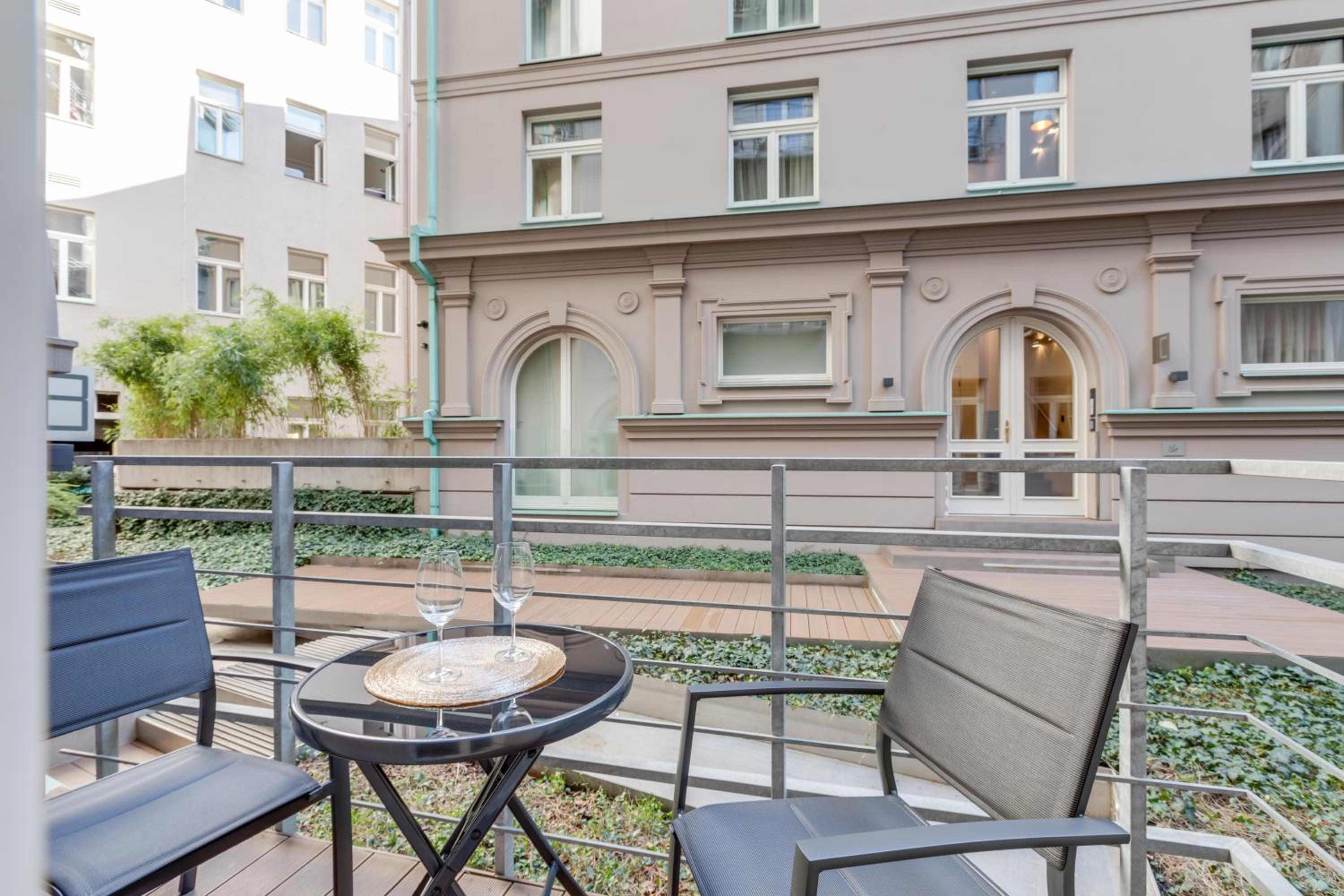 Royal Residence Apartments in the Heart of Prague