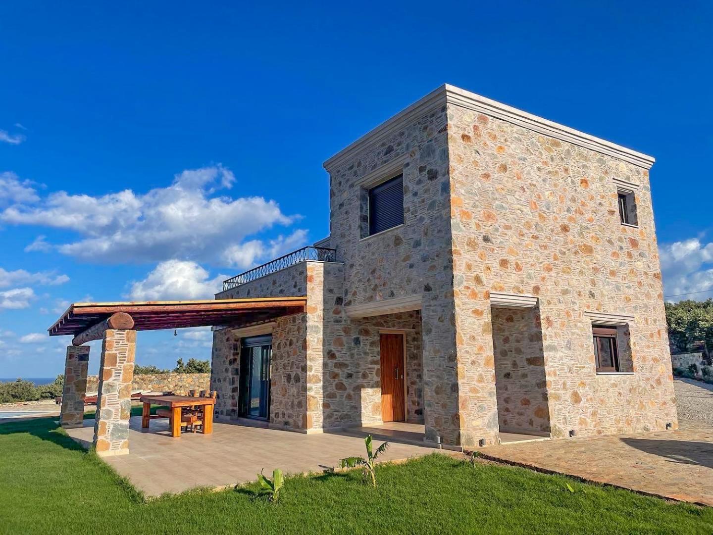 VILLA DEMETRA