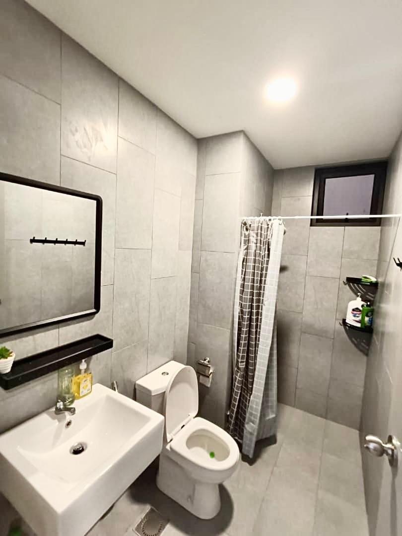 Mvertica 3room suite#6pax#5mint To Velocity#Netflix