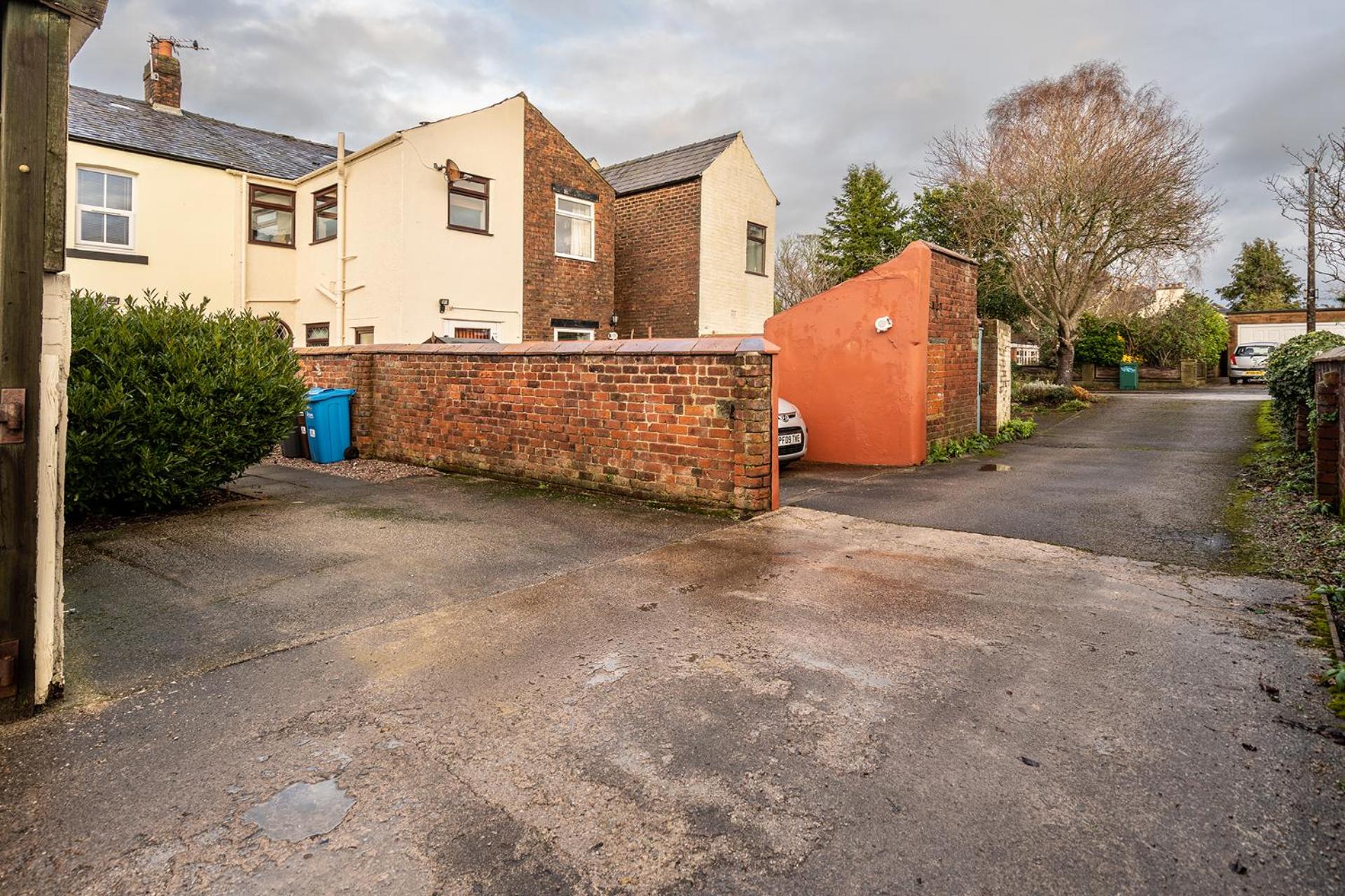 Wrea Cottage, 2 Bedrooms WiFi & Parking near Ribby Hall view 2
