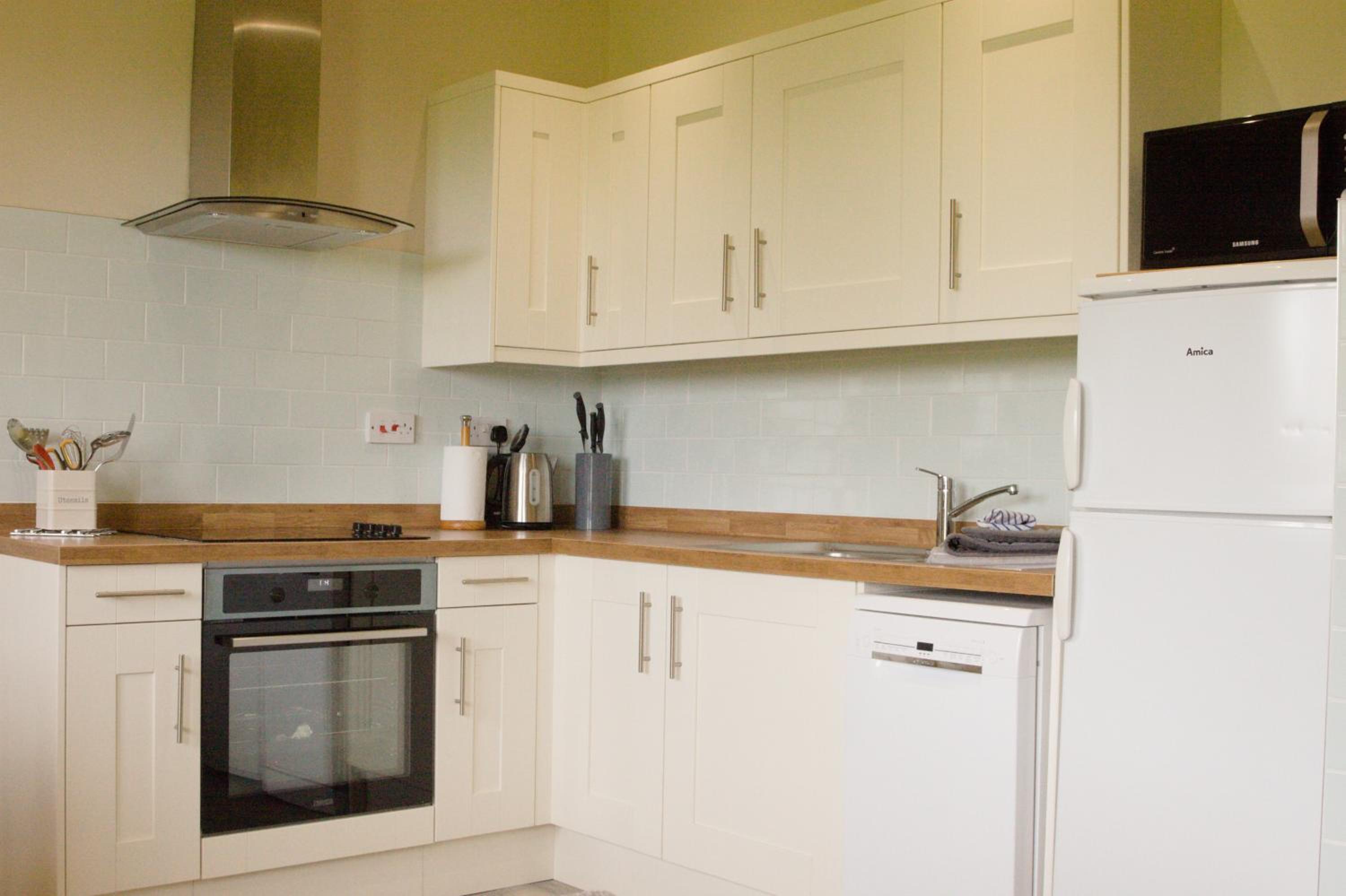 Howe End view 4