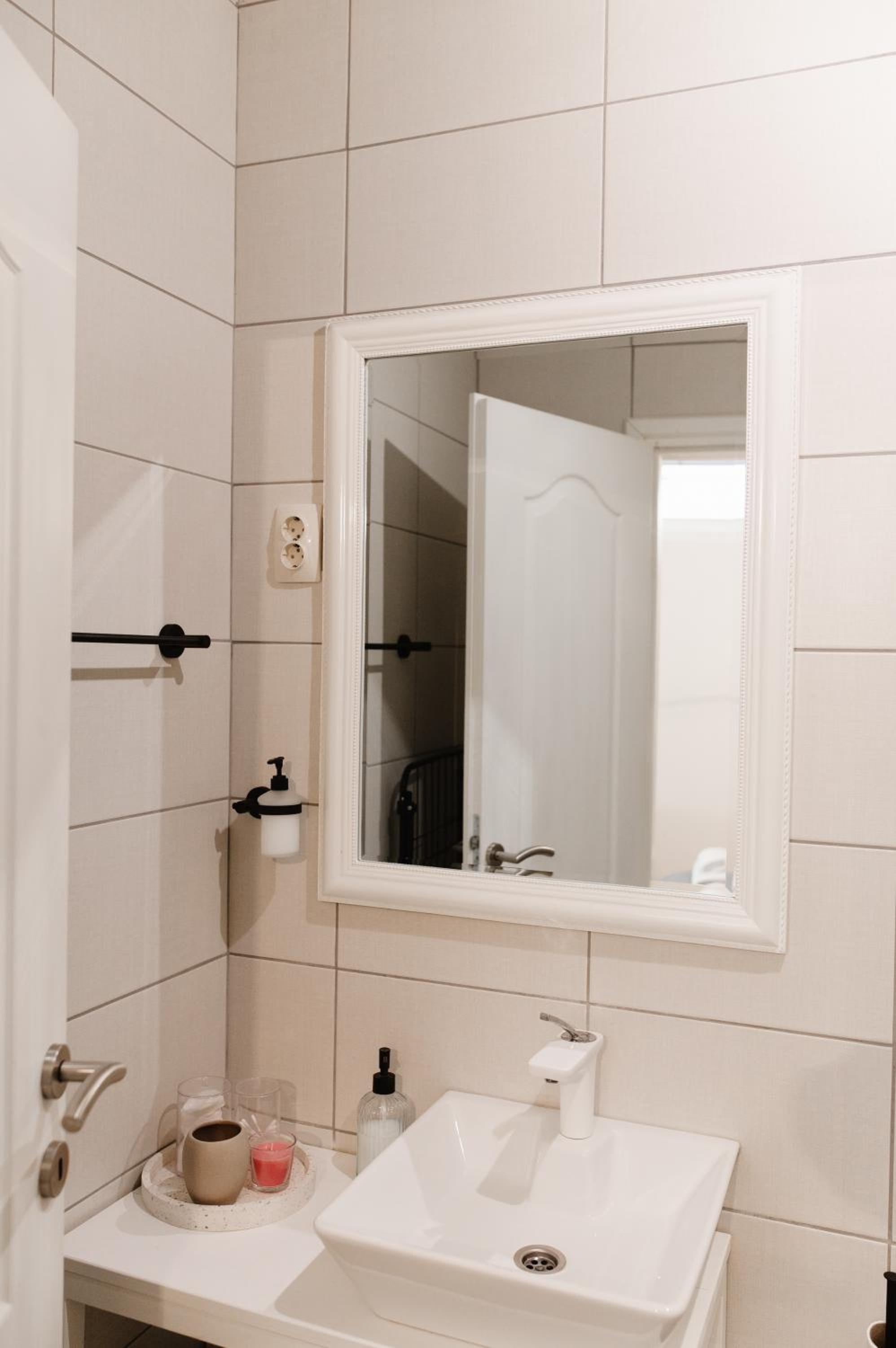 Studio Apartment Bohemia view 4
