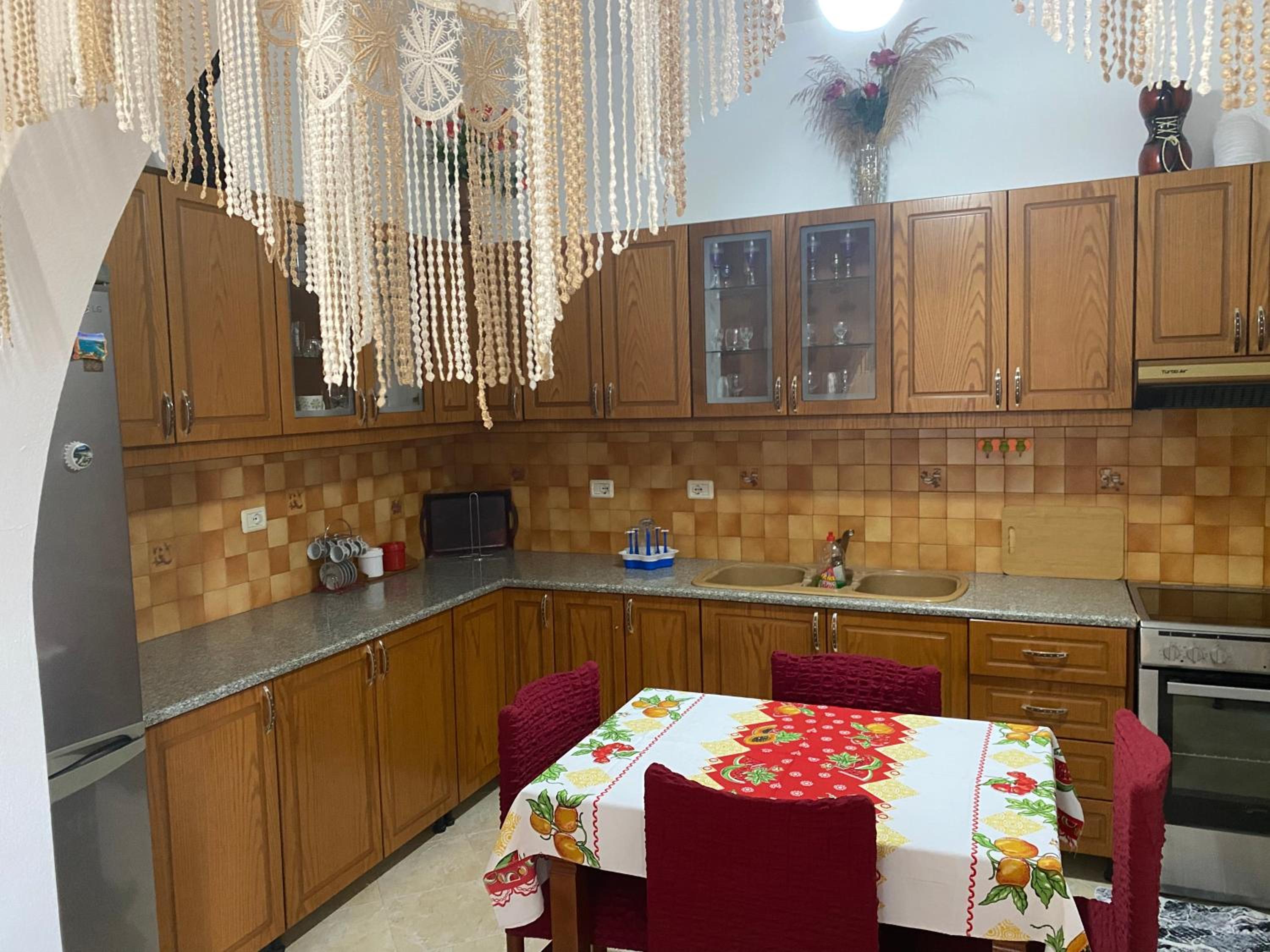 Vila Avni Likometi