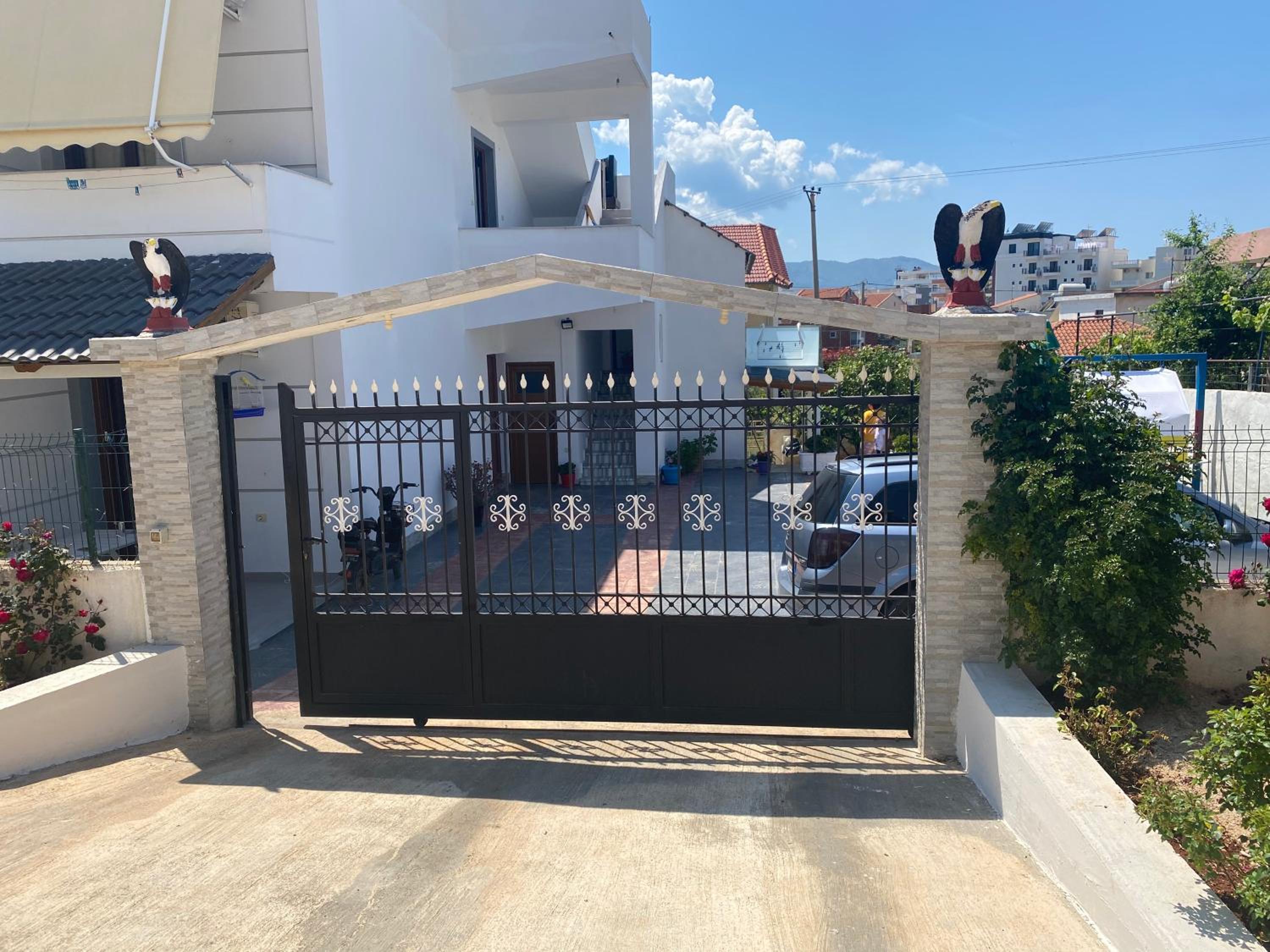 Vila Avni Likometi