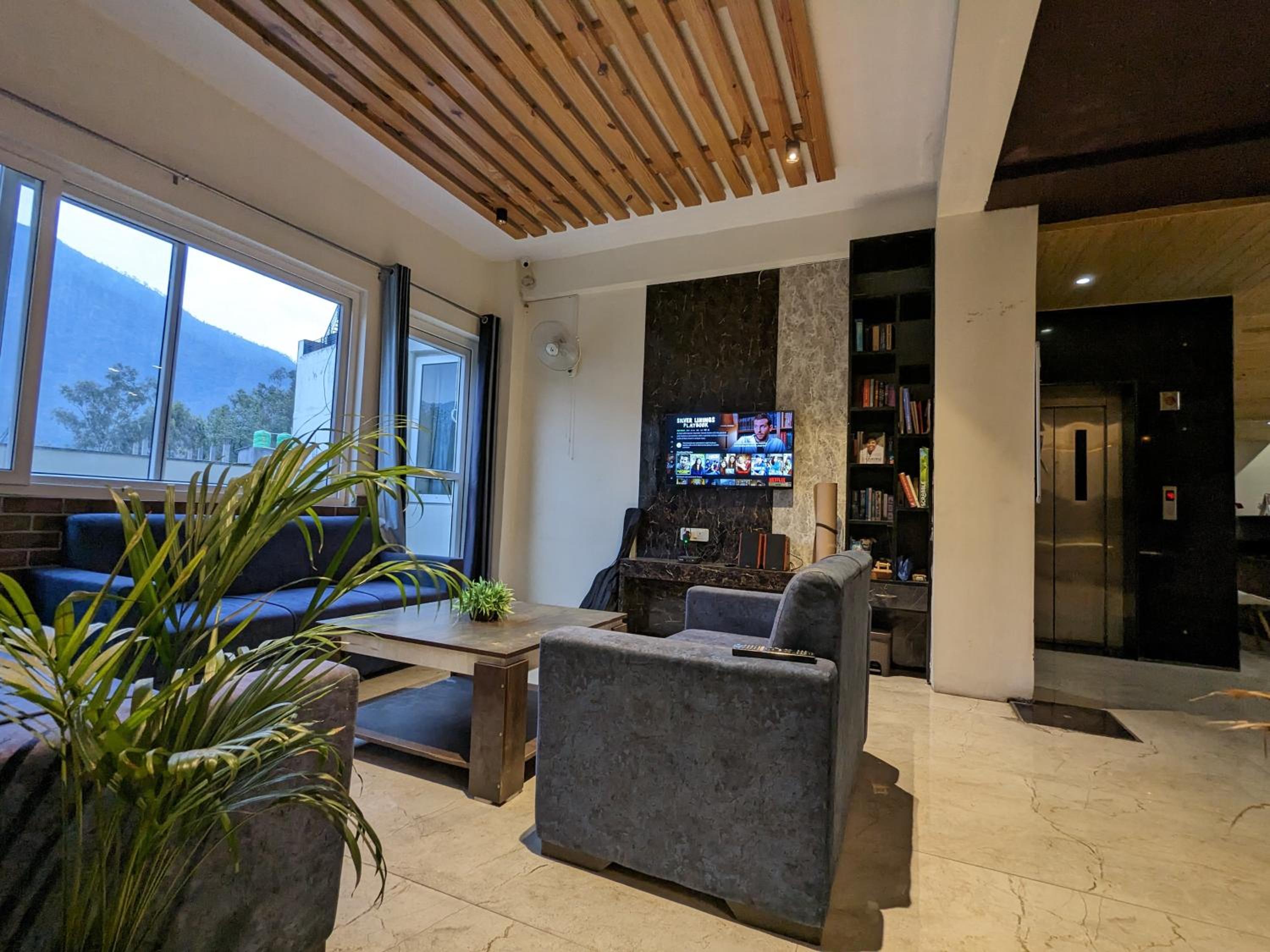 lounge