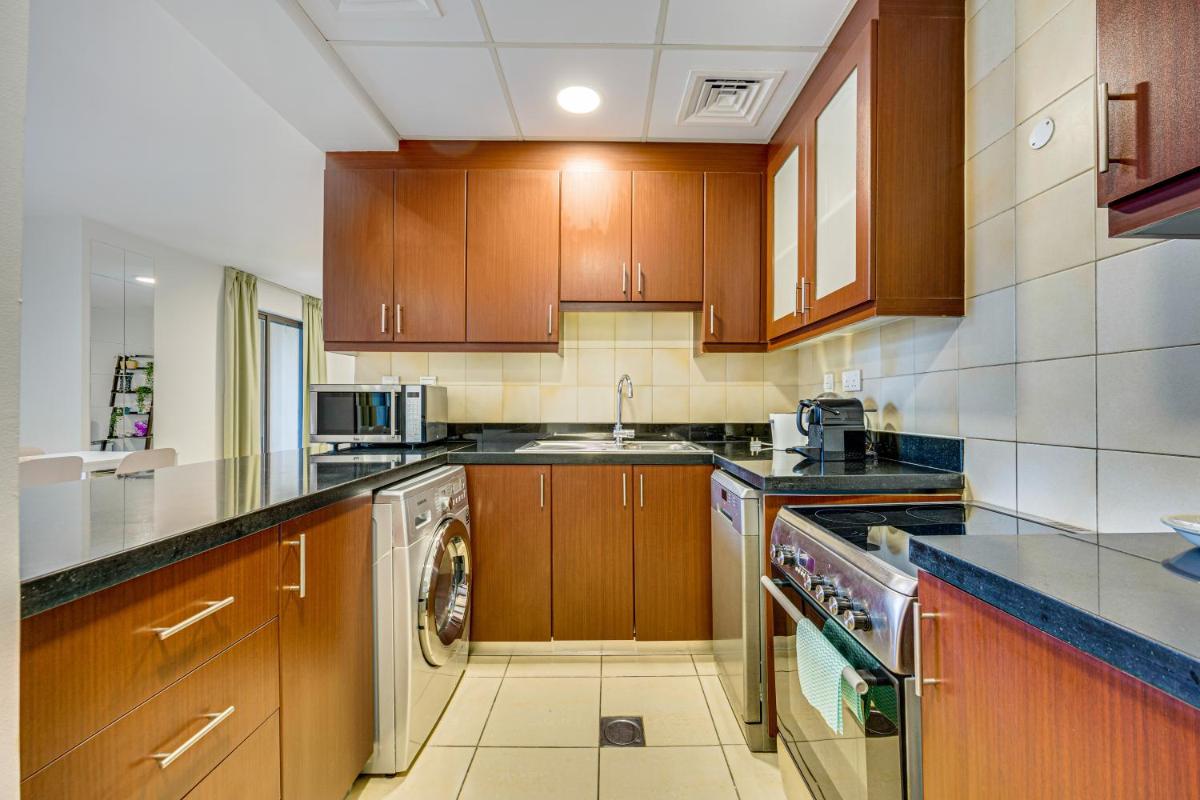 Big Apartment in Murjan, JBR, near the beach