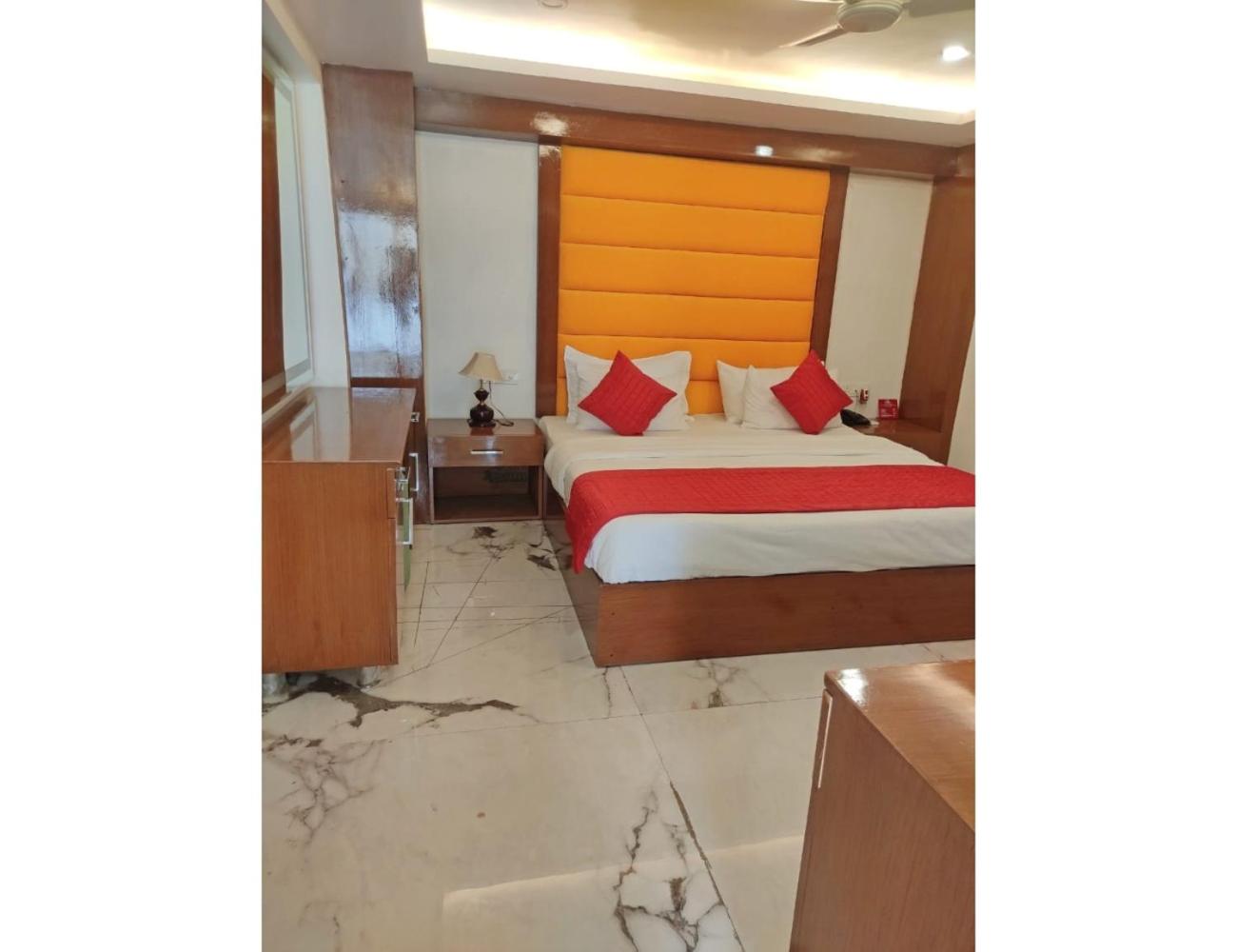 Royal Park-Hotels & Resorts, Ghaziabad view 4