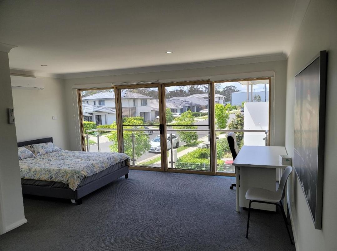 5 bedroom luxurious house in Marsden Park