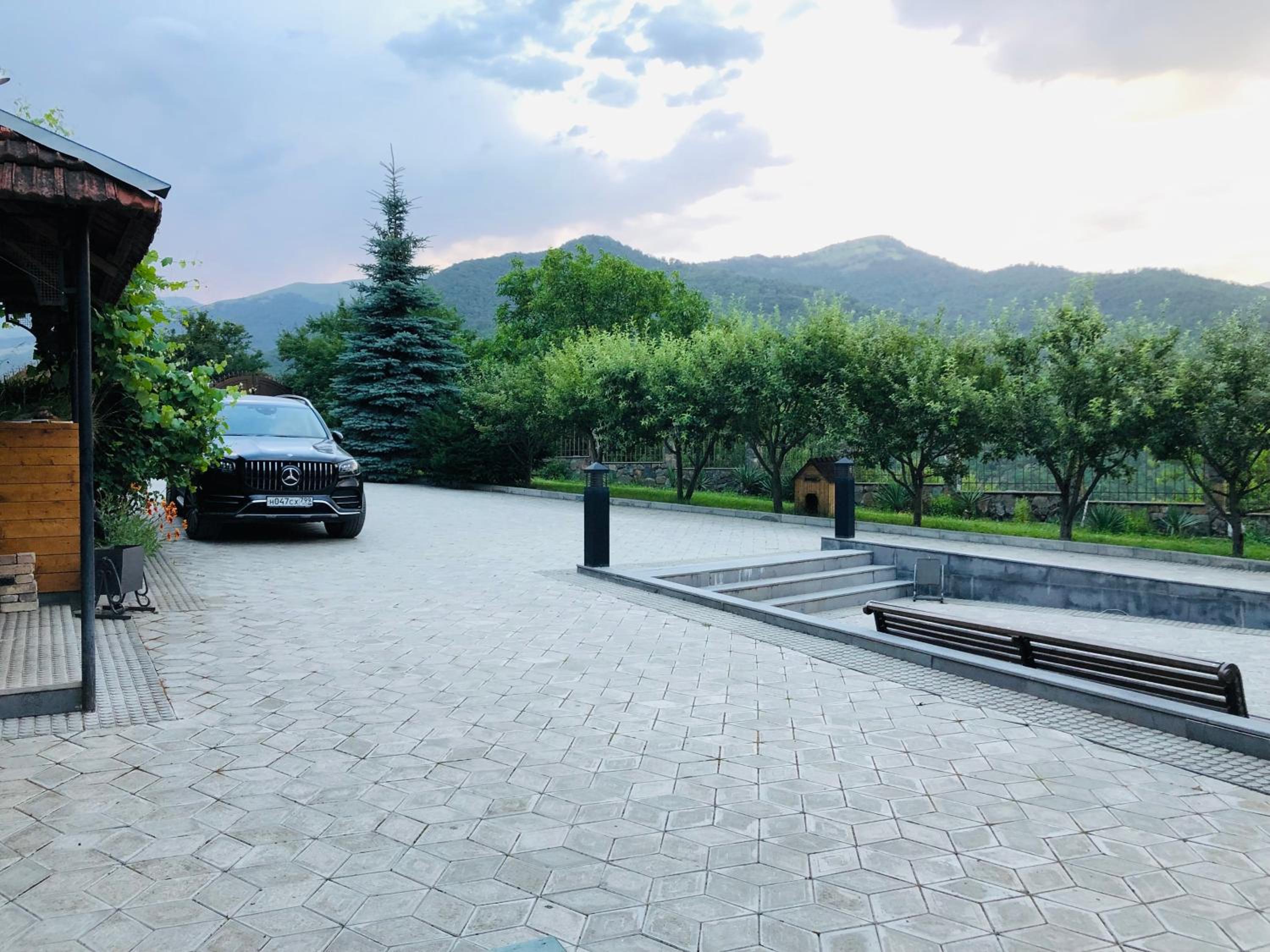 Balkonchik GuestHouse
