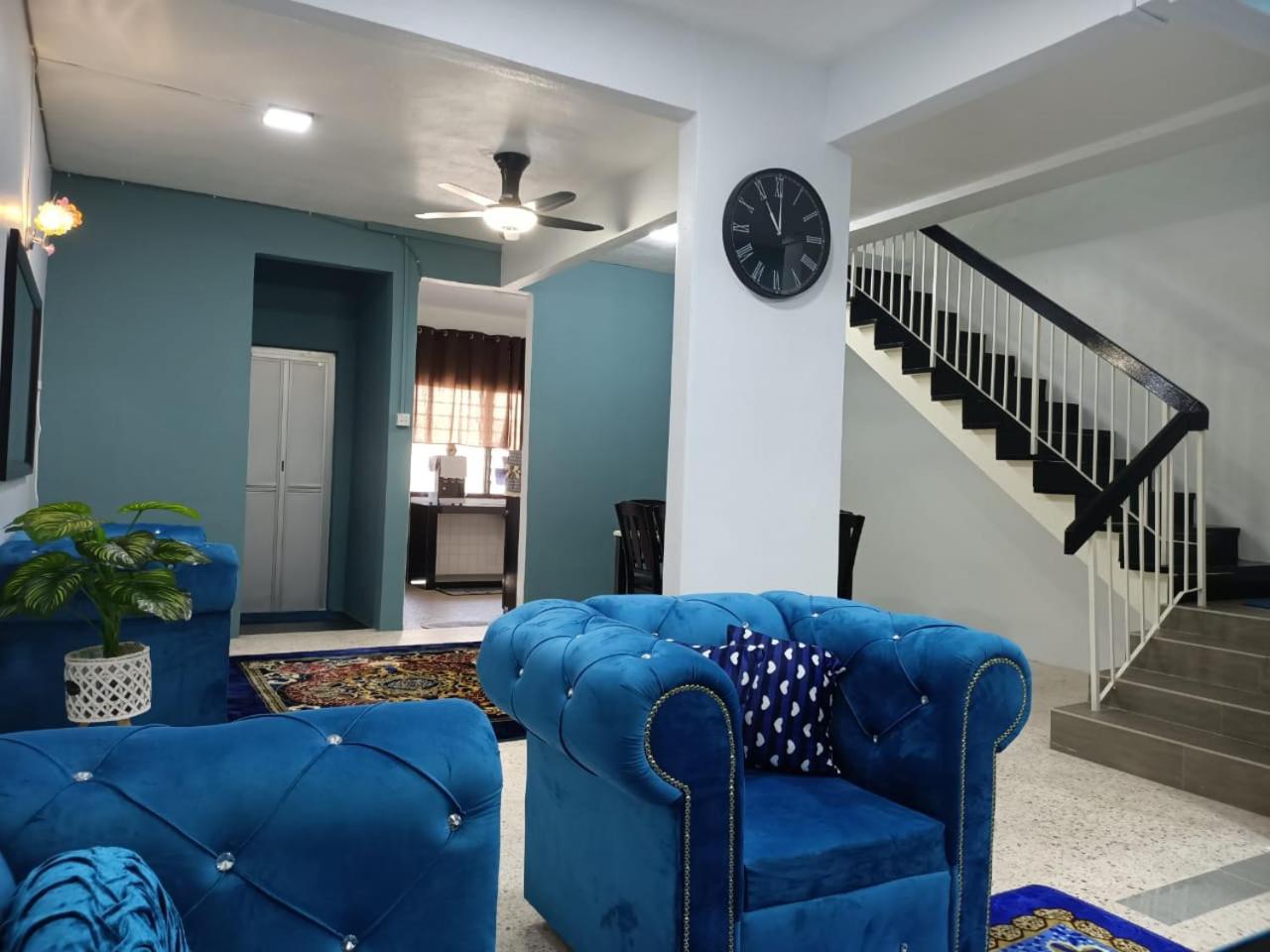 RIANI HOMESTAY