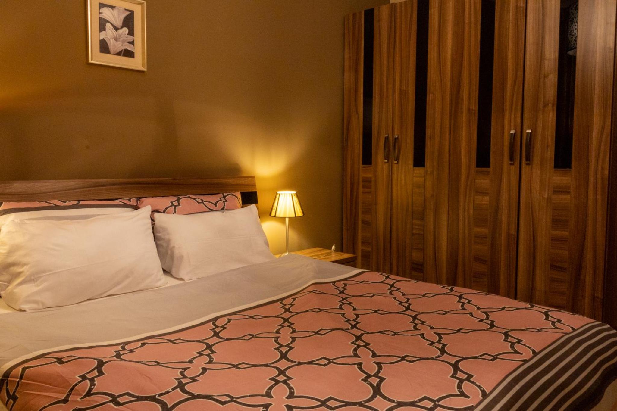 Romance Apartment Golden Line for Rent