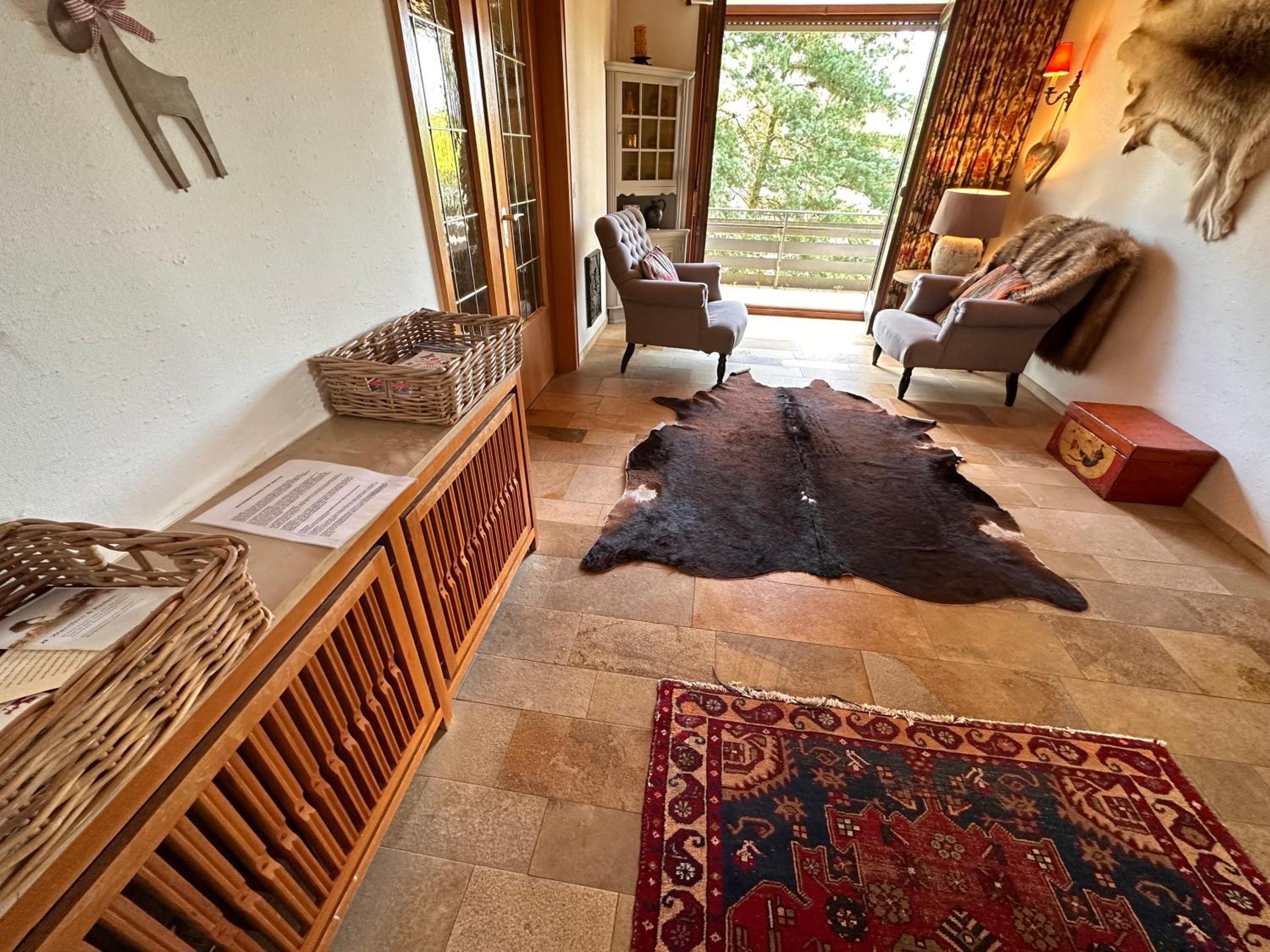 Private Spacious Villa near Winterberg and Willingen 14 Guests HUGE GARDEN Free Parking for Multiple Cars