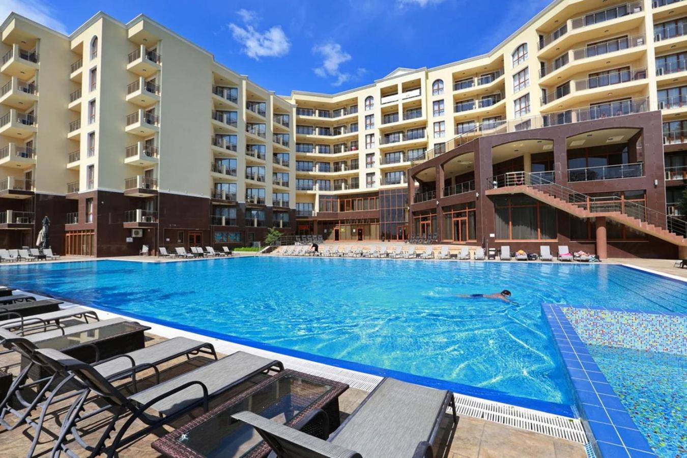 Romance Apartment Golden Line for Rent