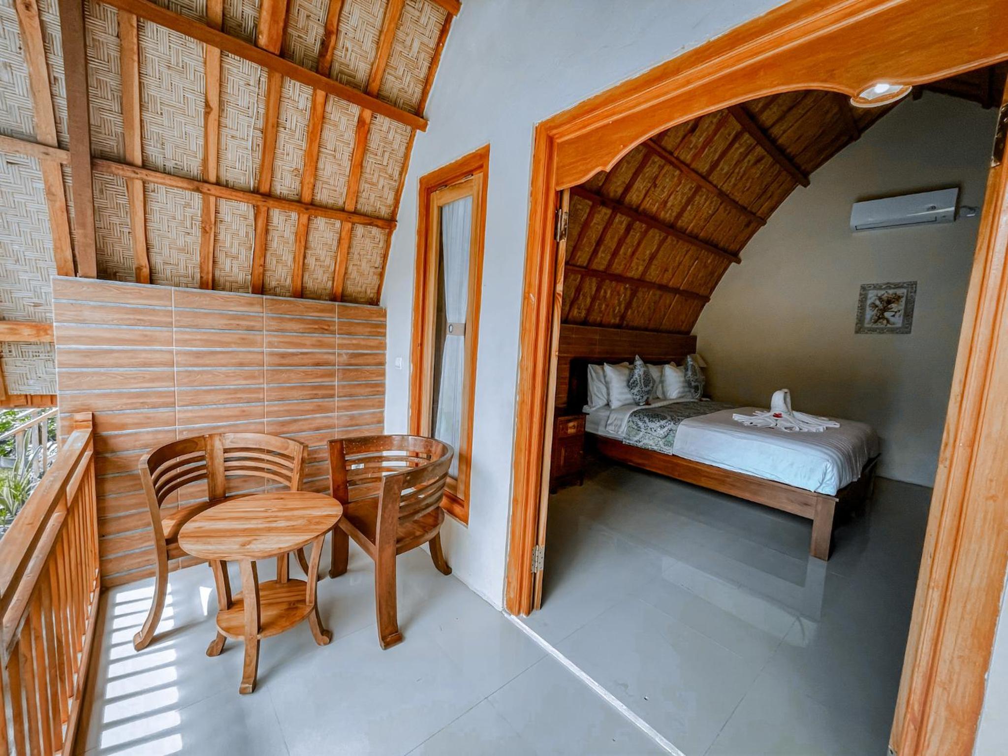 Mertha Sari Bungalow & Tent space view 3