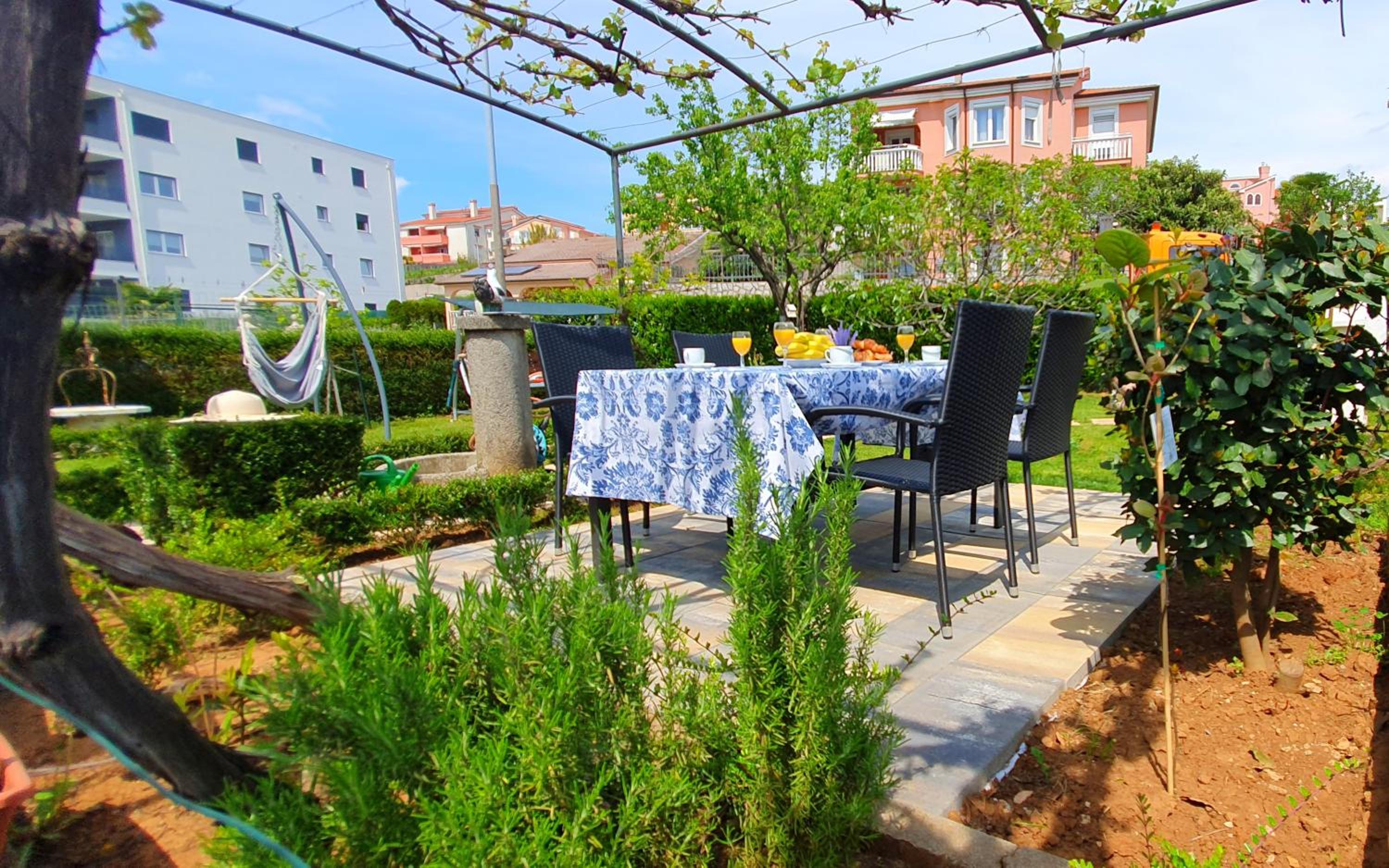 APARTMENTS VILLA BARE - Sea View & Private Parking