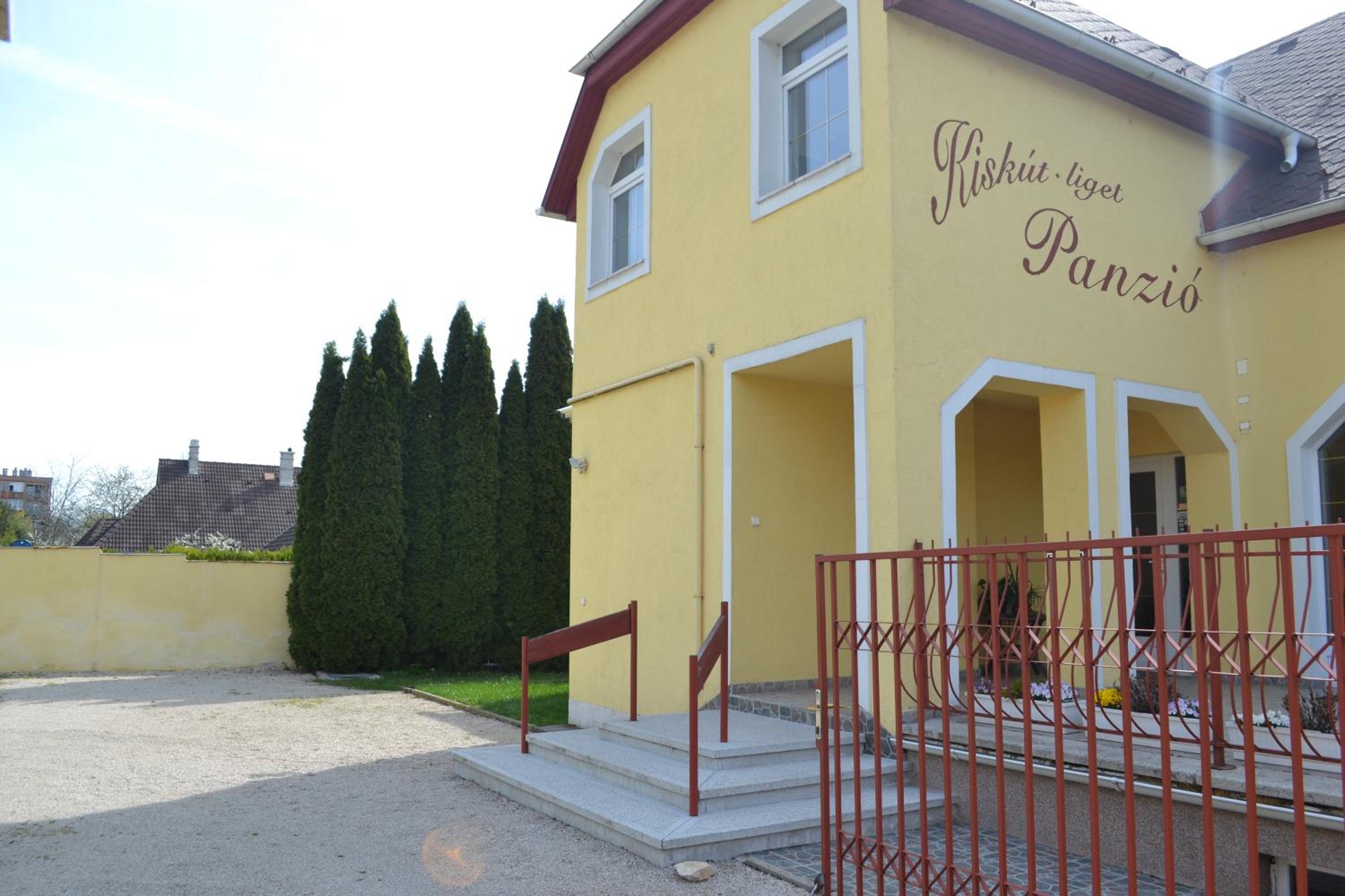 Kiskut Liget Pension view 3