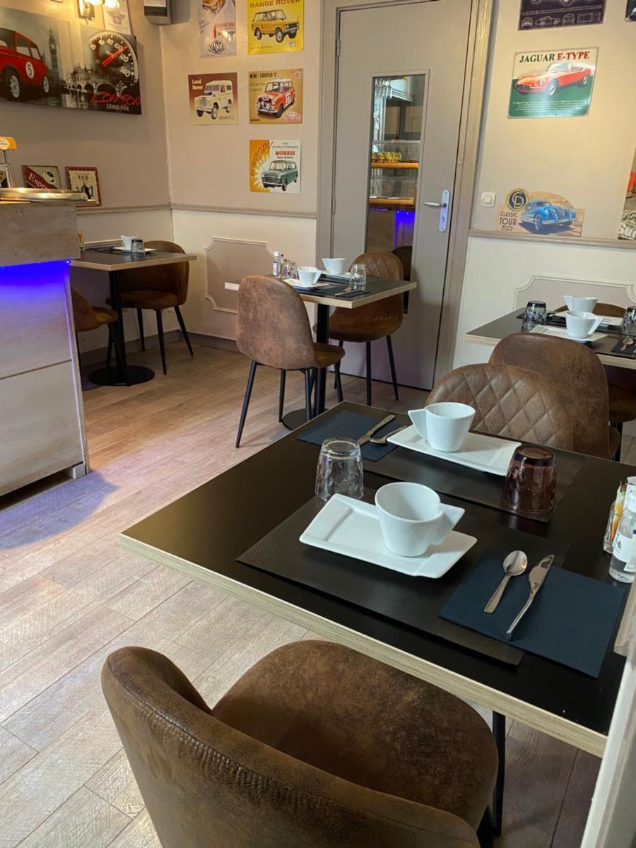 restaurant