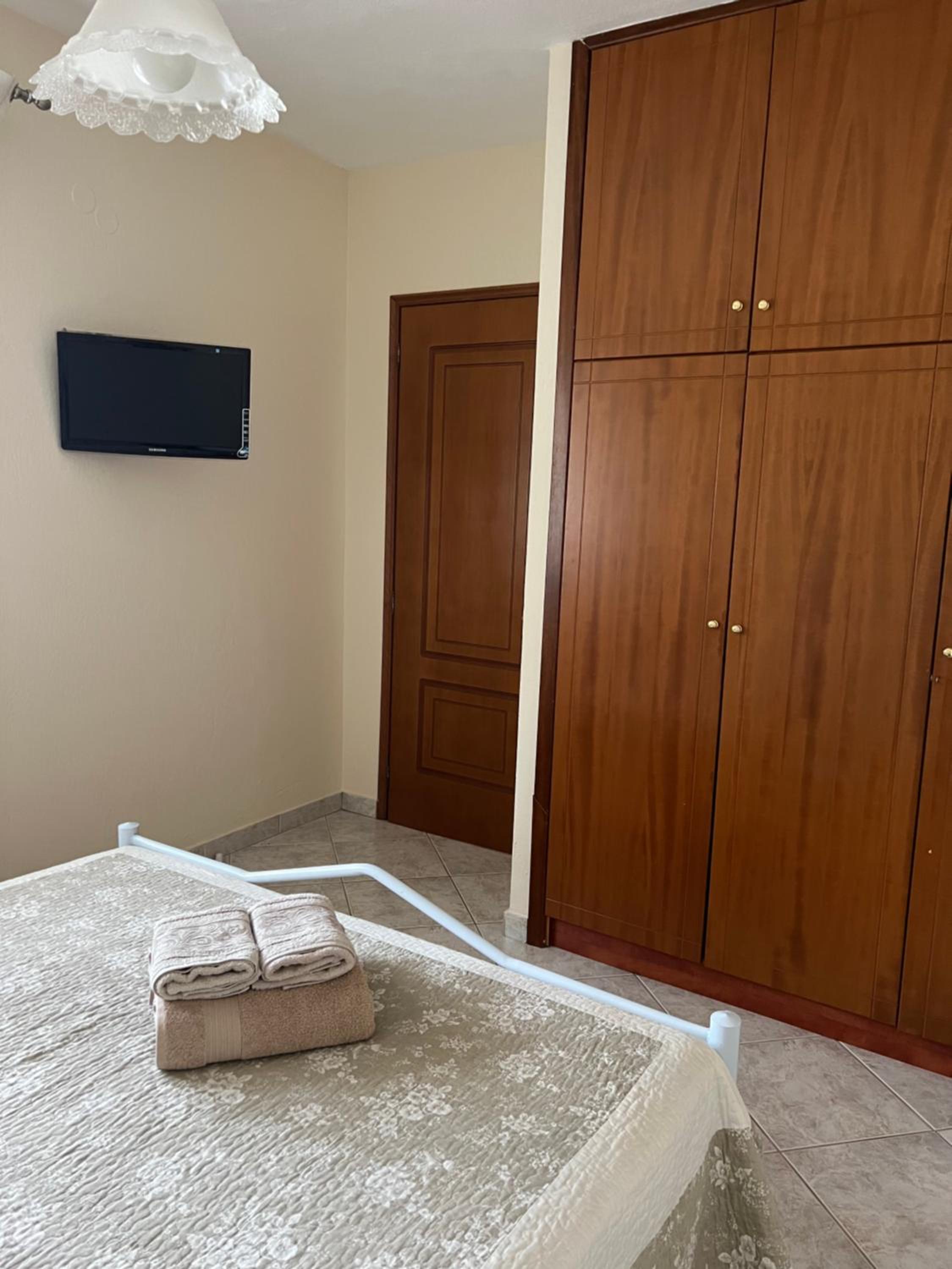 Apartment Efi view 3