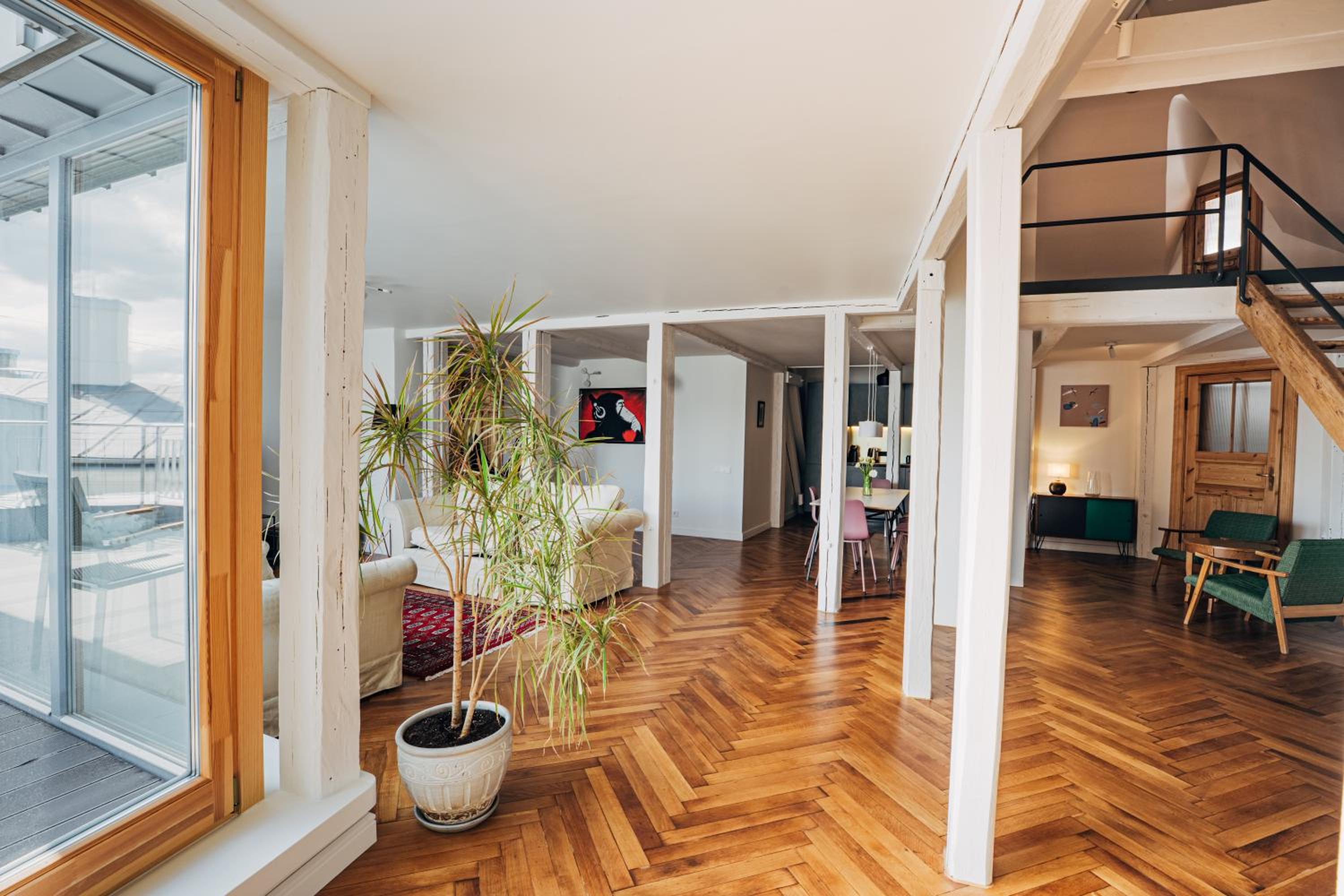 Constantine Apartments