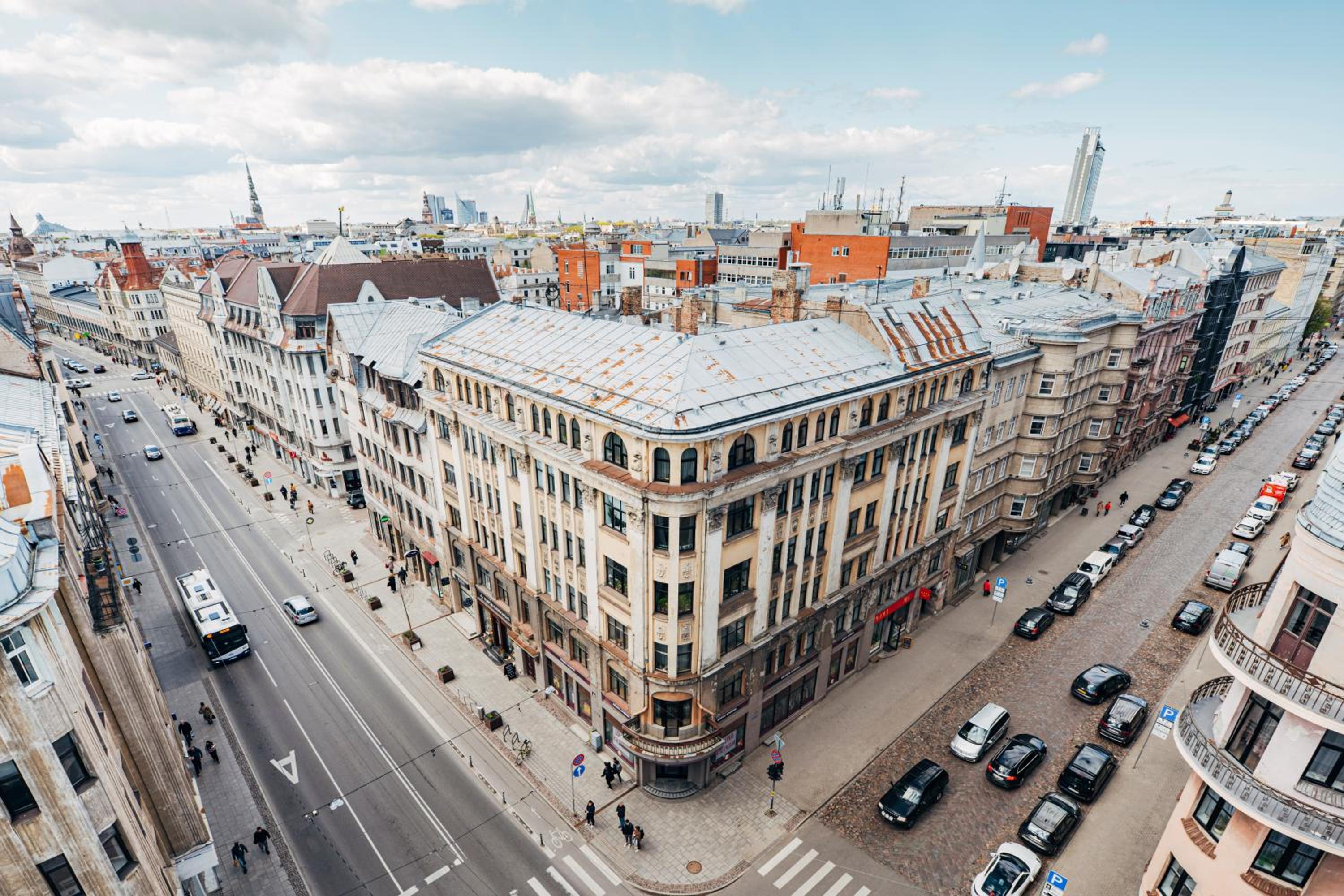Constantine Apartments