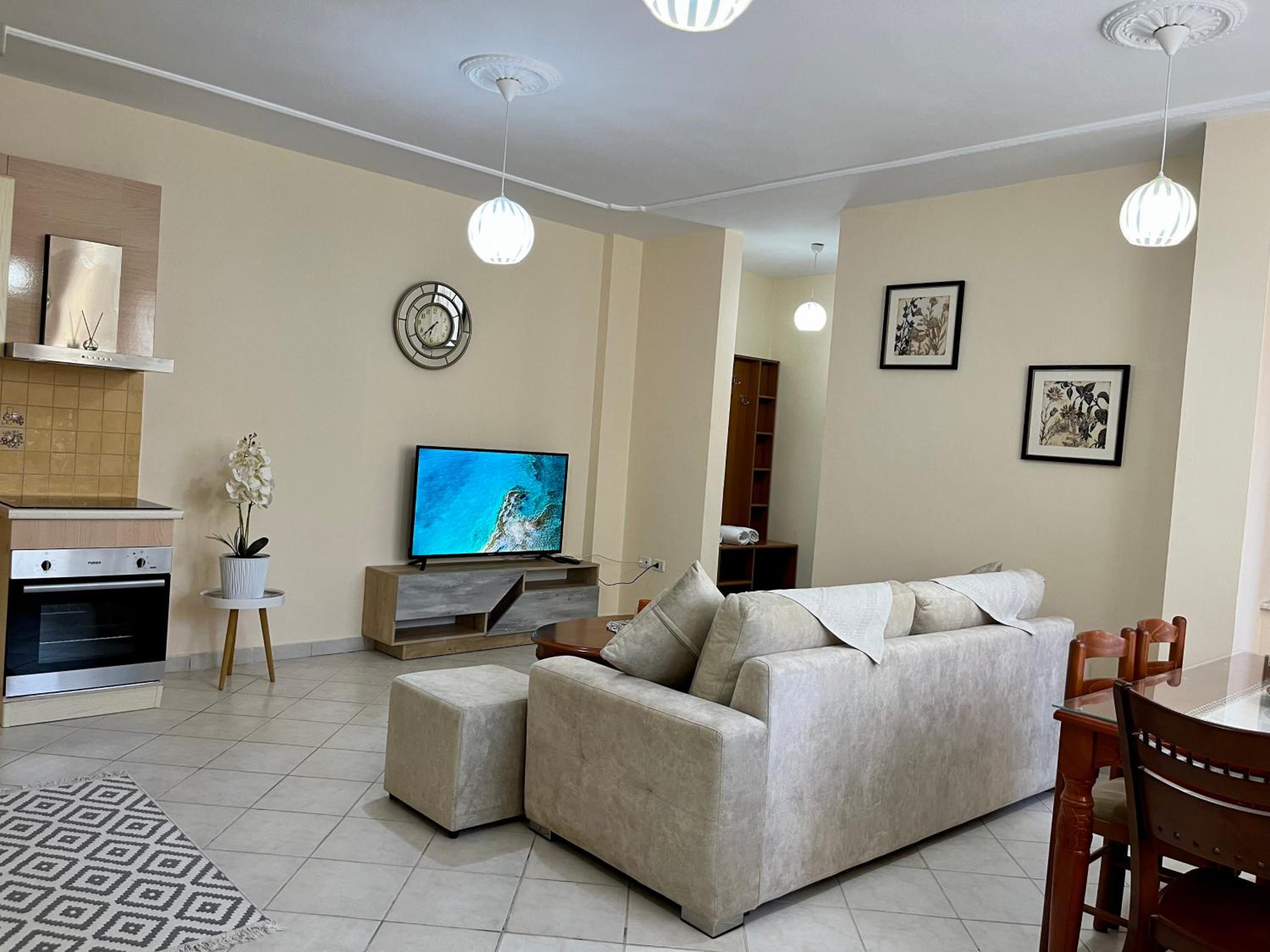 Beachside Family Nest Apt, Spacious & Cozy - by BETA Premium