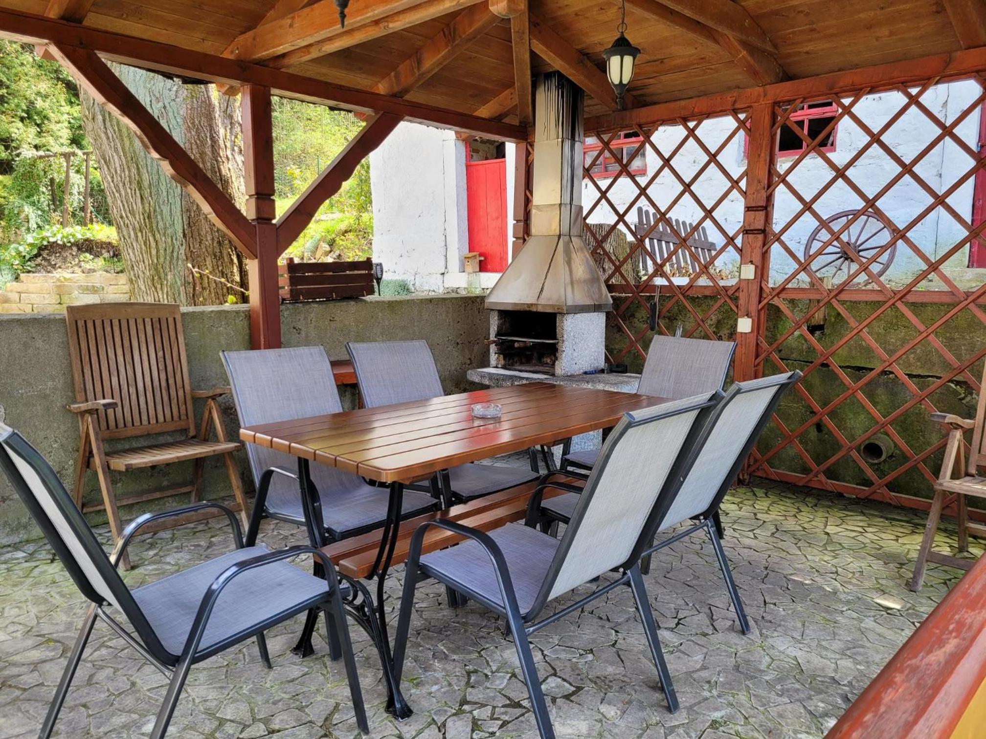 Chalupa V kopci