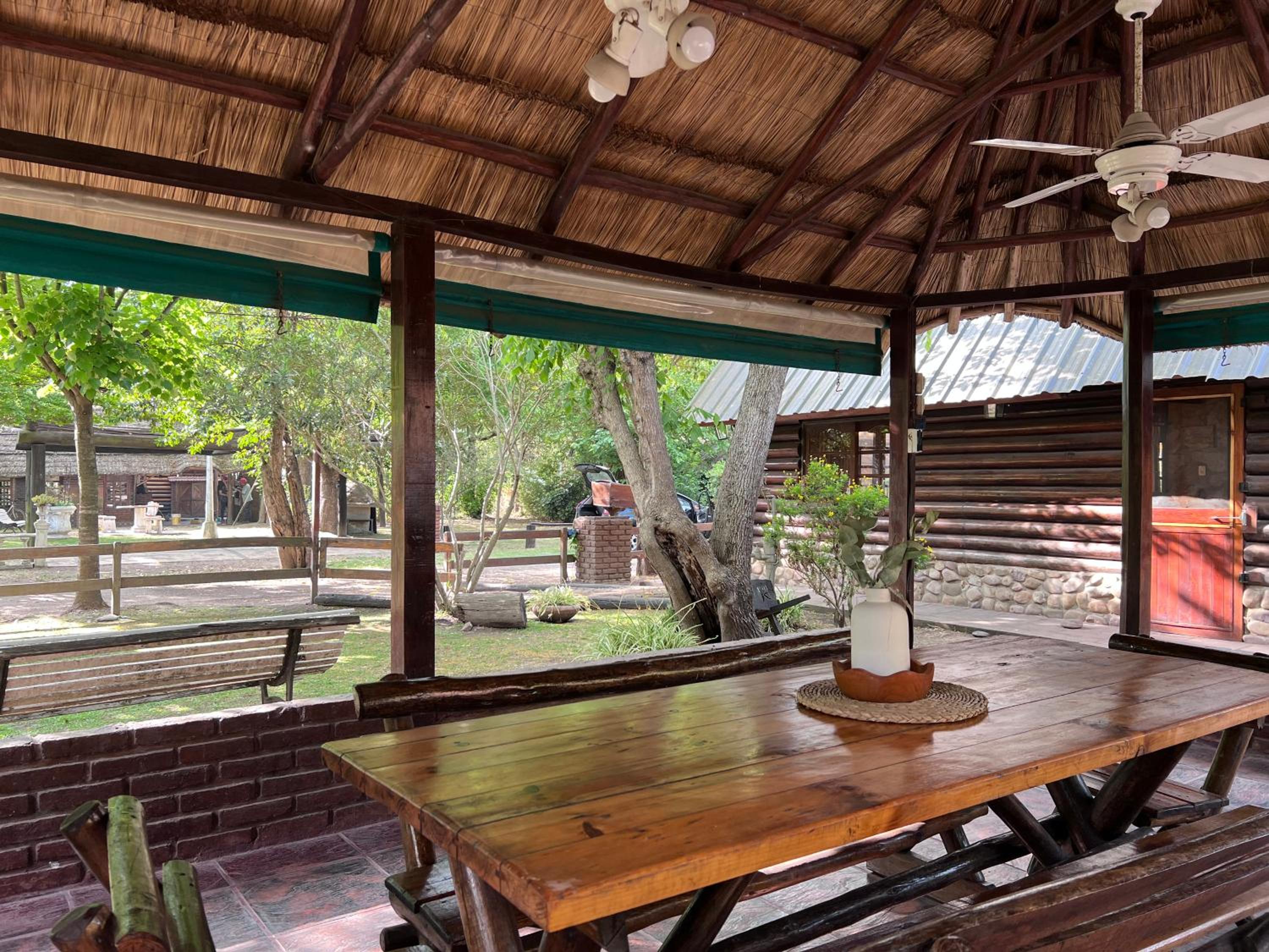 Los Plátanos cabañas & suites